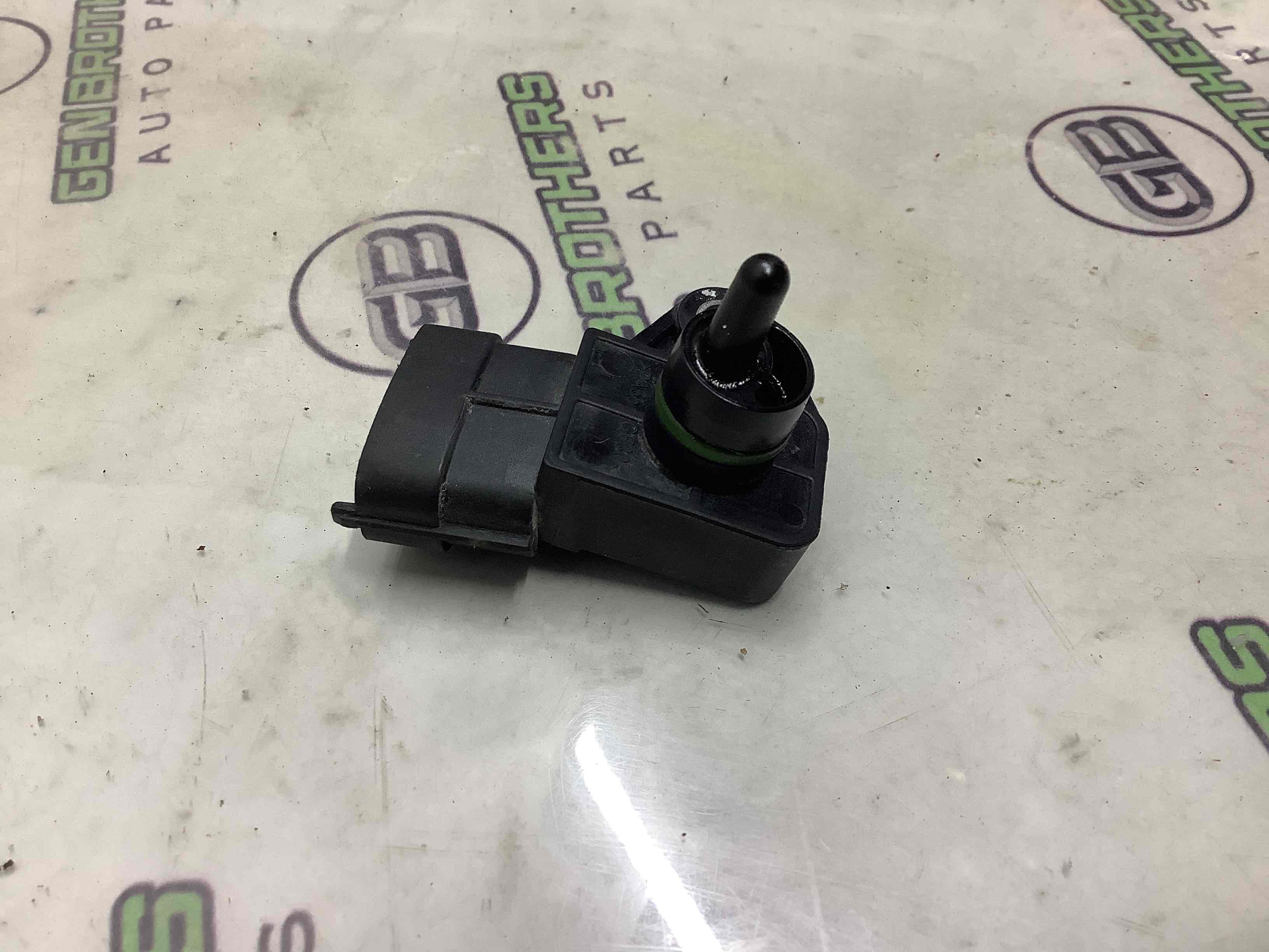 Датчик тиску у впускному колекторі