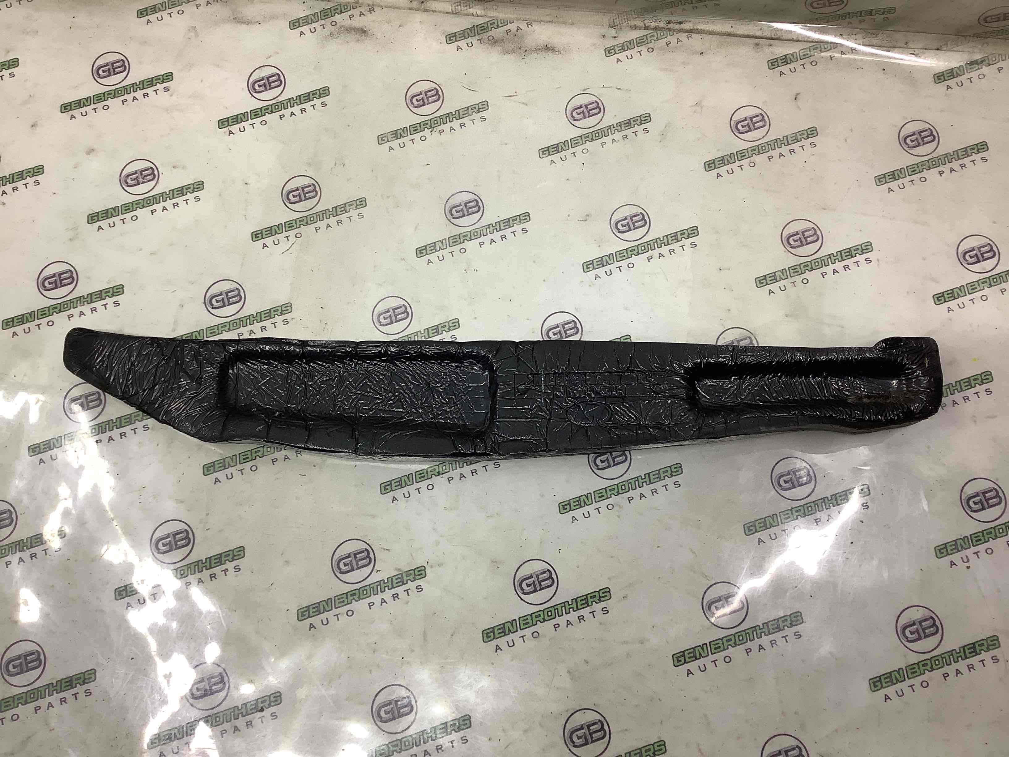 Ізолятор крила, ущільнювач та повітропровід крила