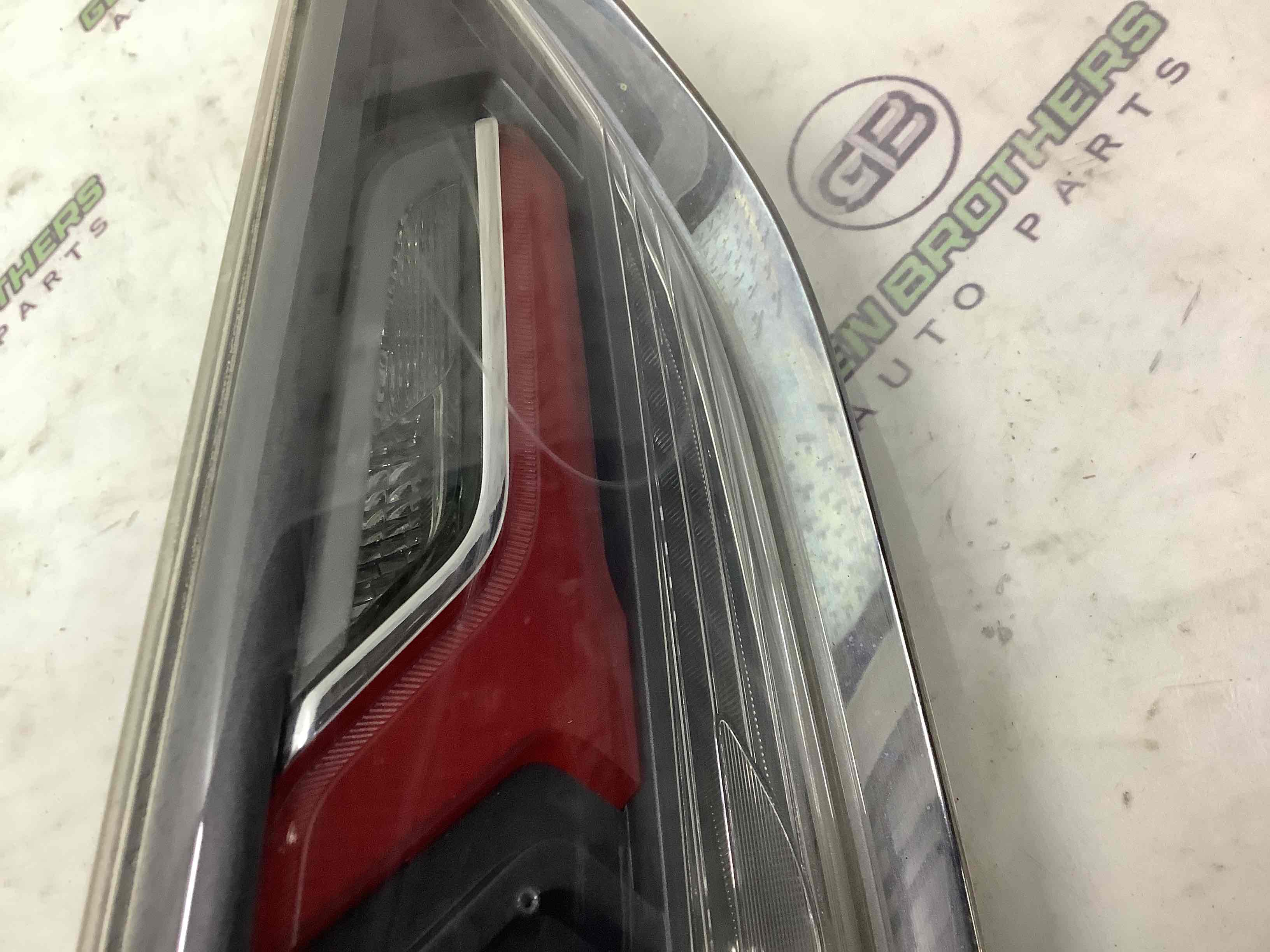 Ліхтар задній лівий