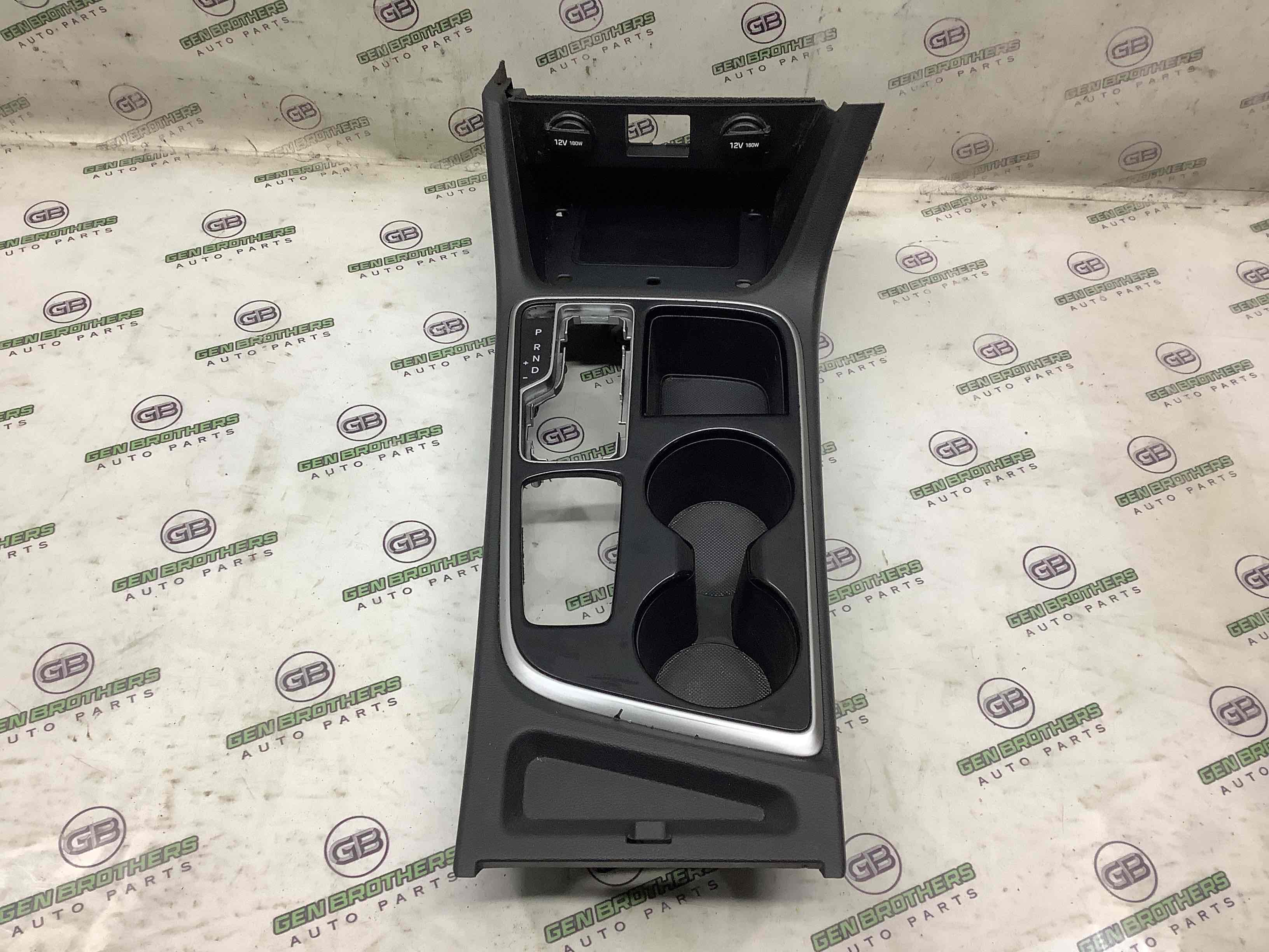 Оздоблення центральної консолі