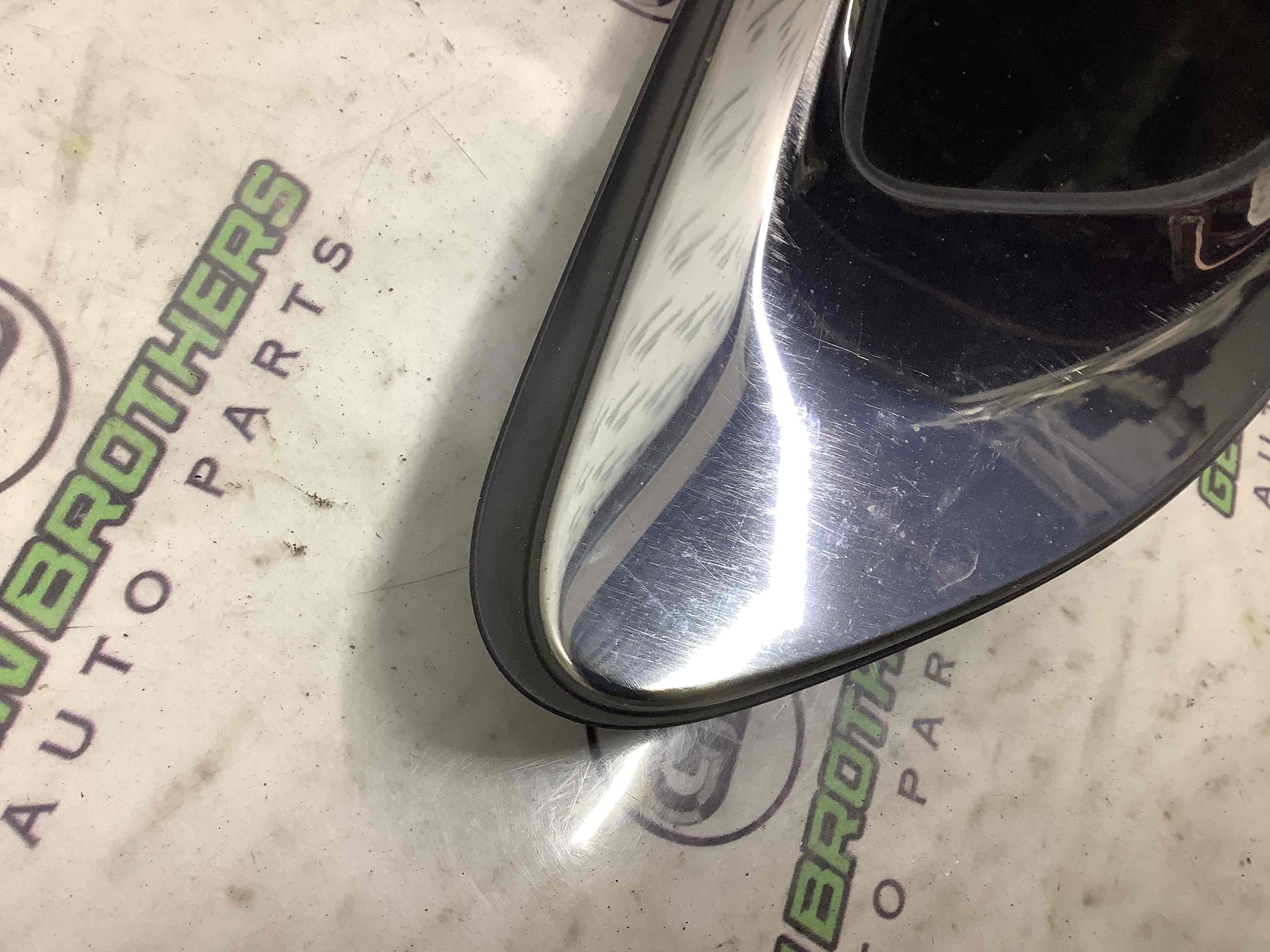 Скло кузова праве