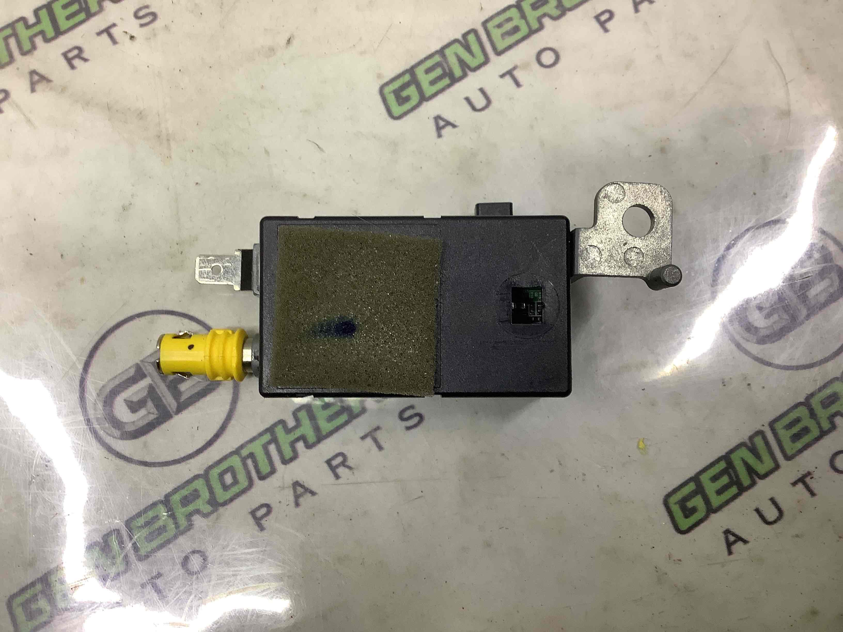 Антена, підсилювач антени