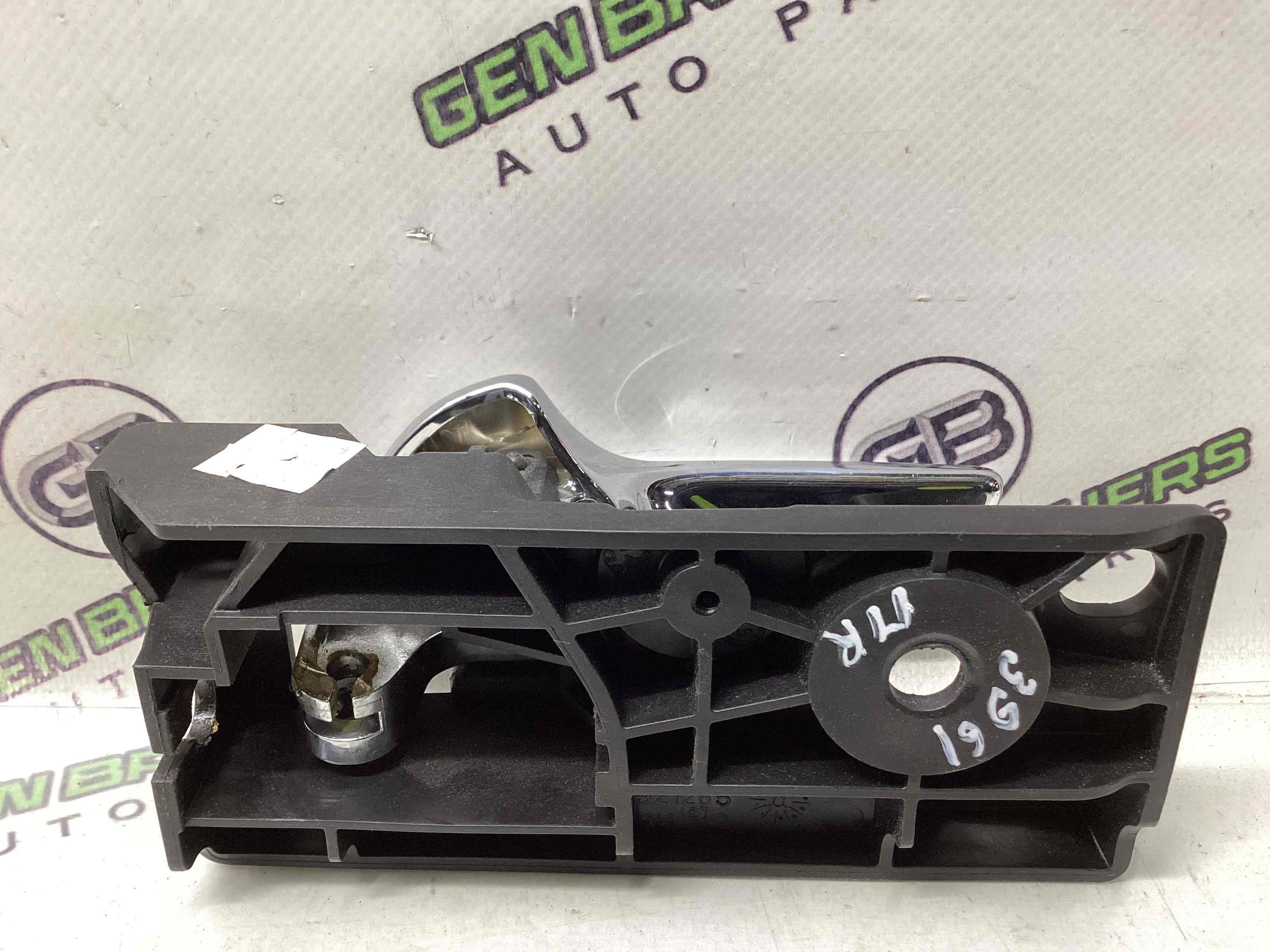 Ручка дверей салона внутренняя, поручень