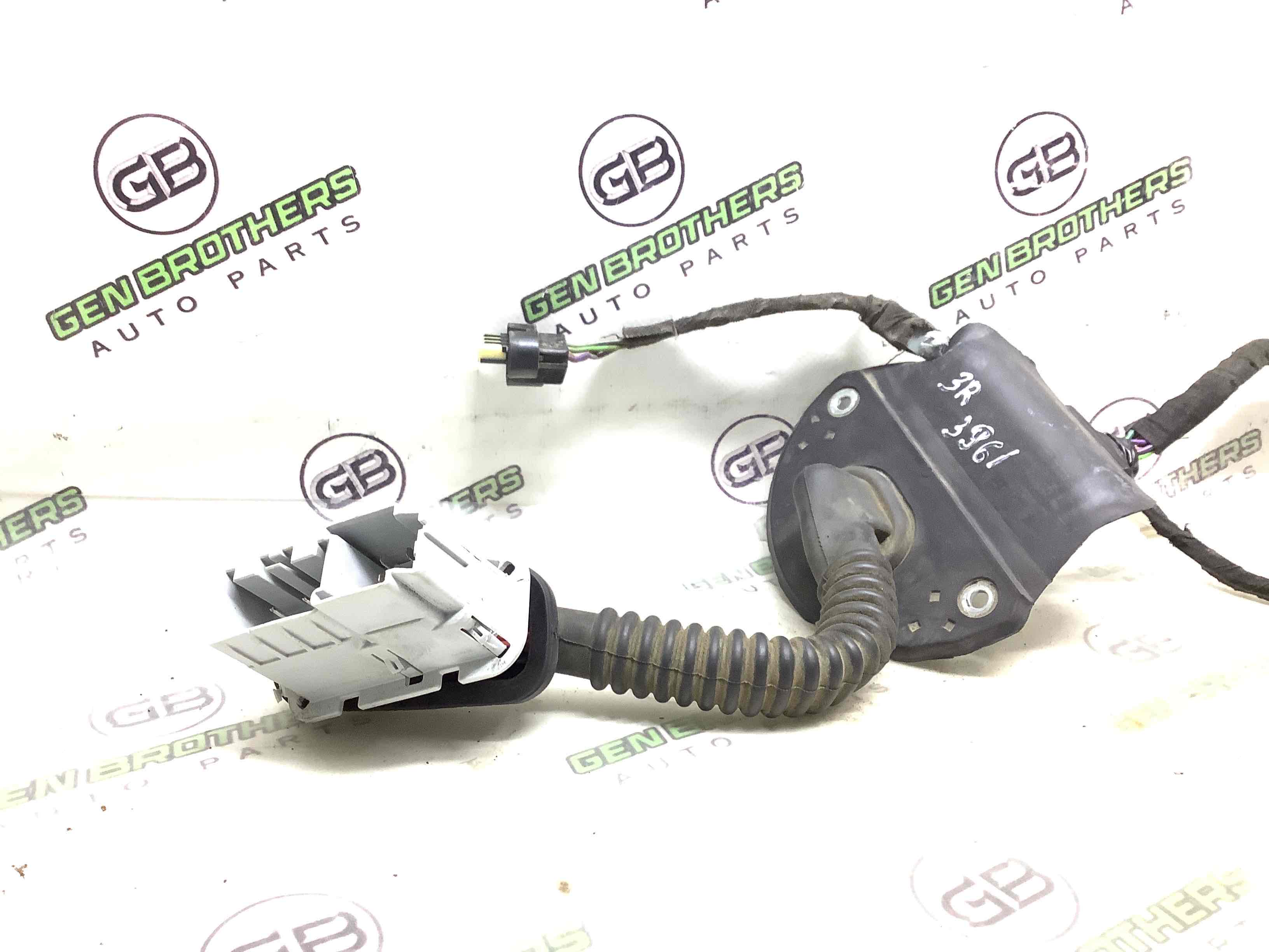 Электропроводка дверей, крышки багажника коса