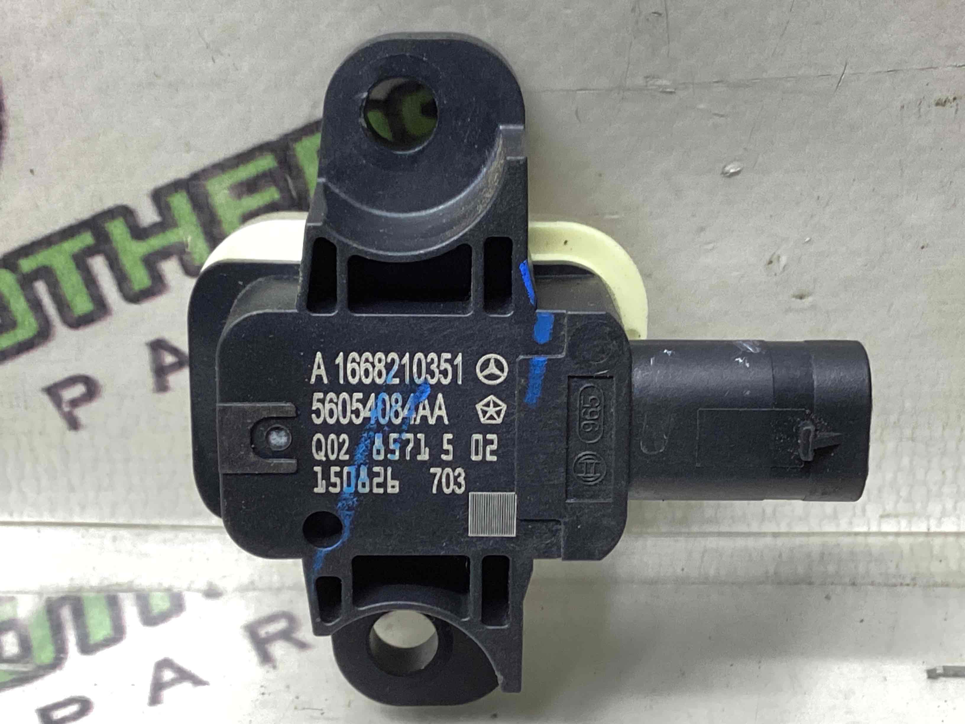 Датчик удара Airbag боковой