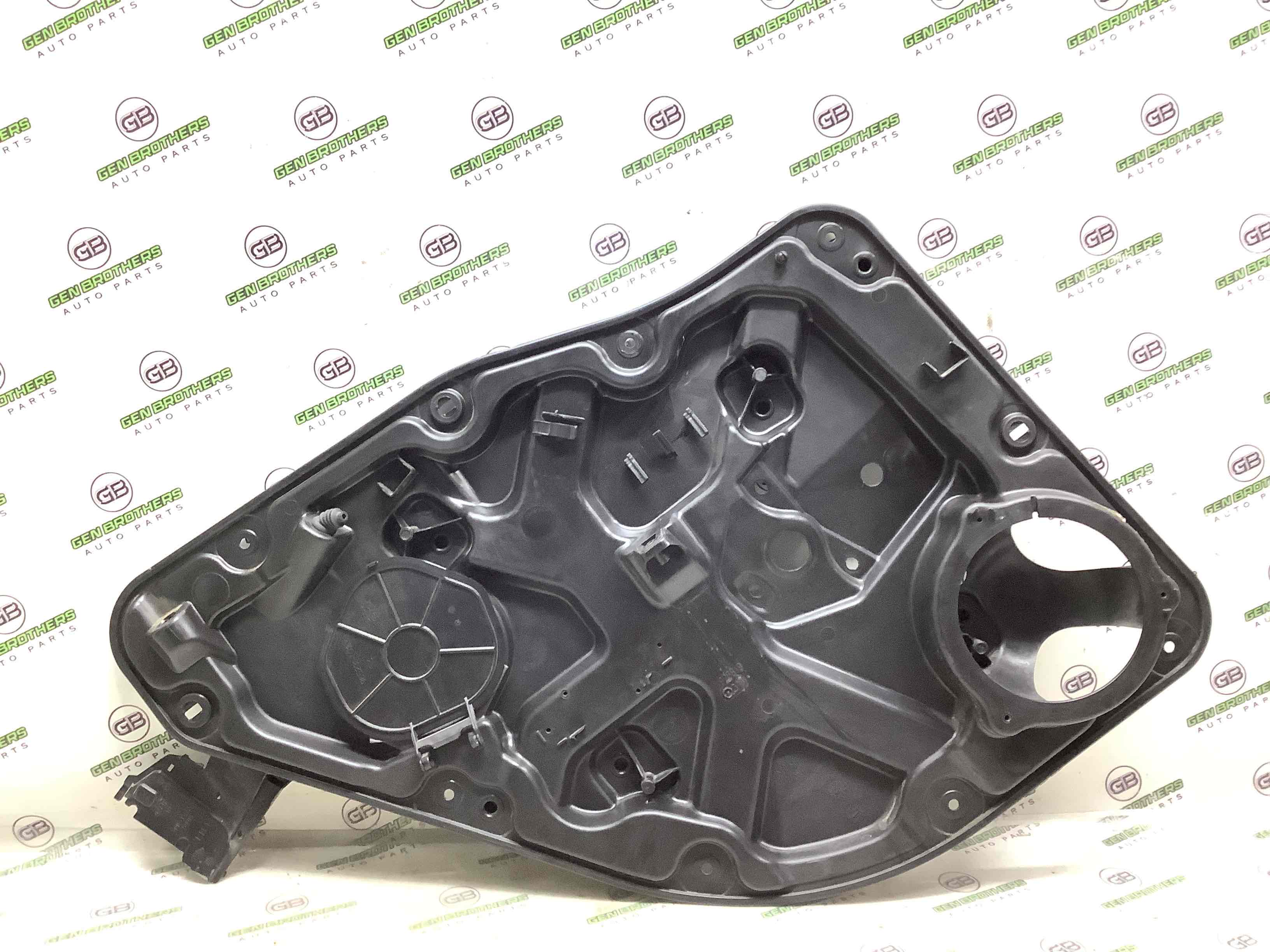 Обшивка дверей и карт