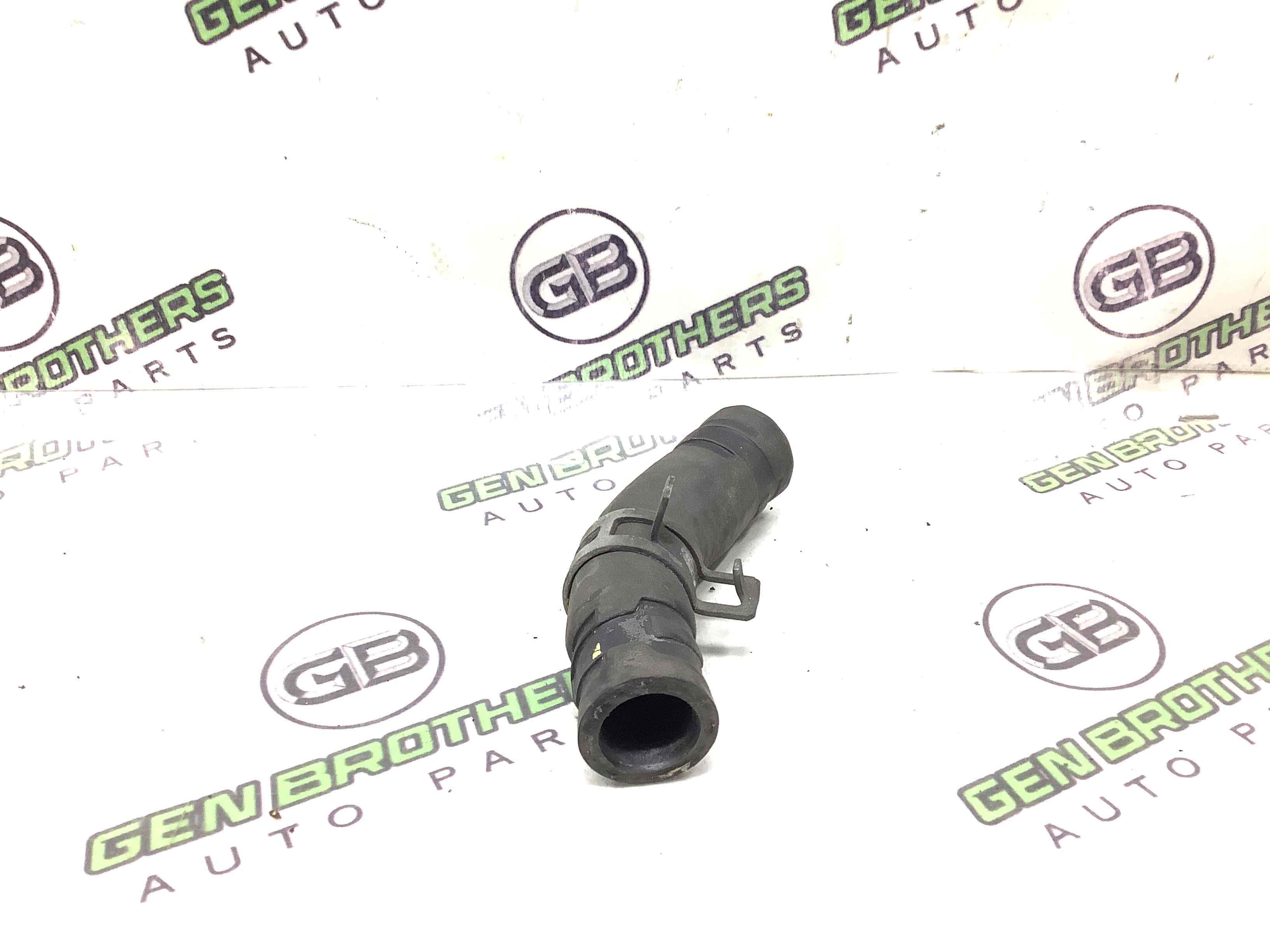 Патрубок трубопровод, шланг