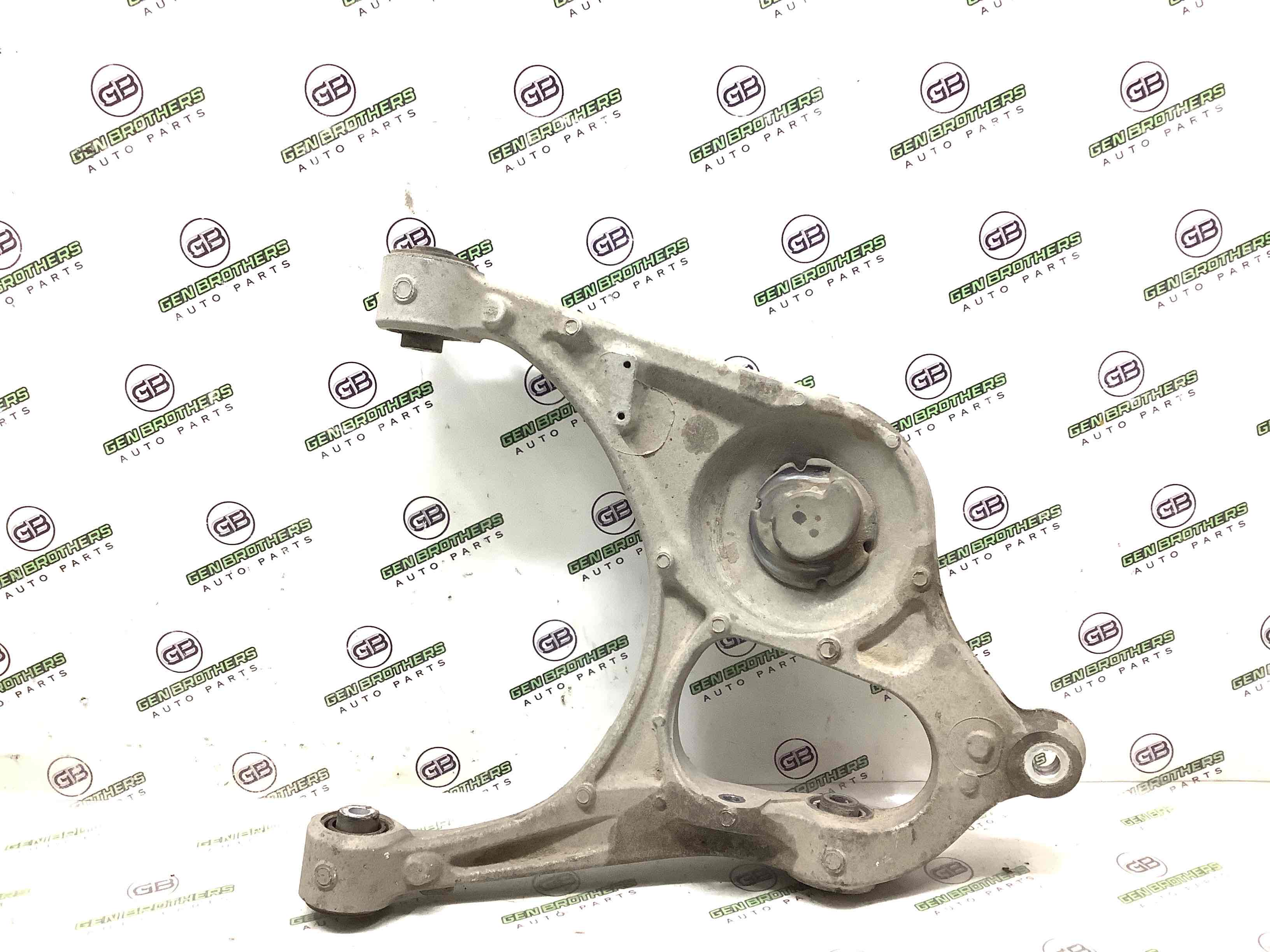 Рычаг задний правый