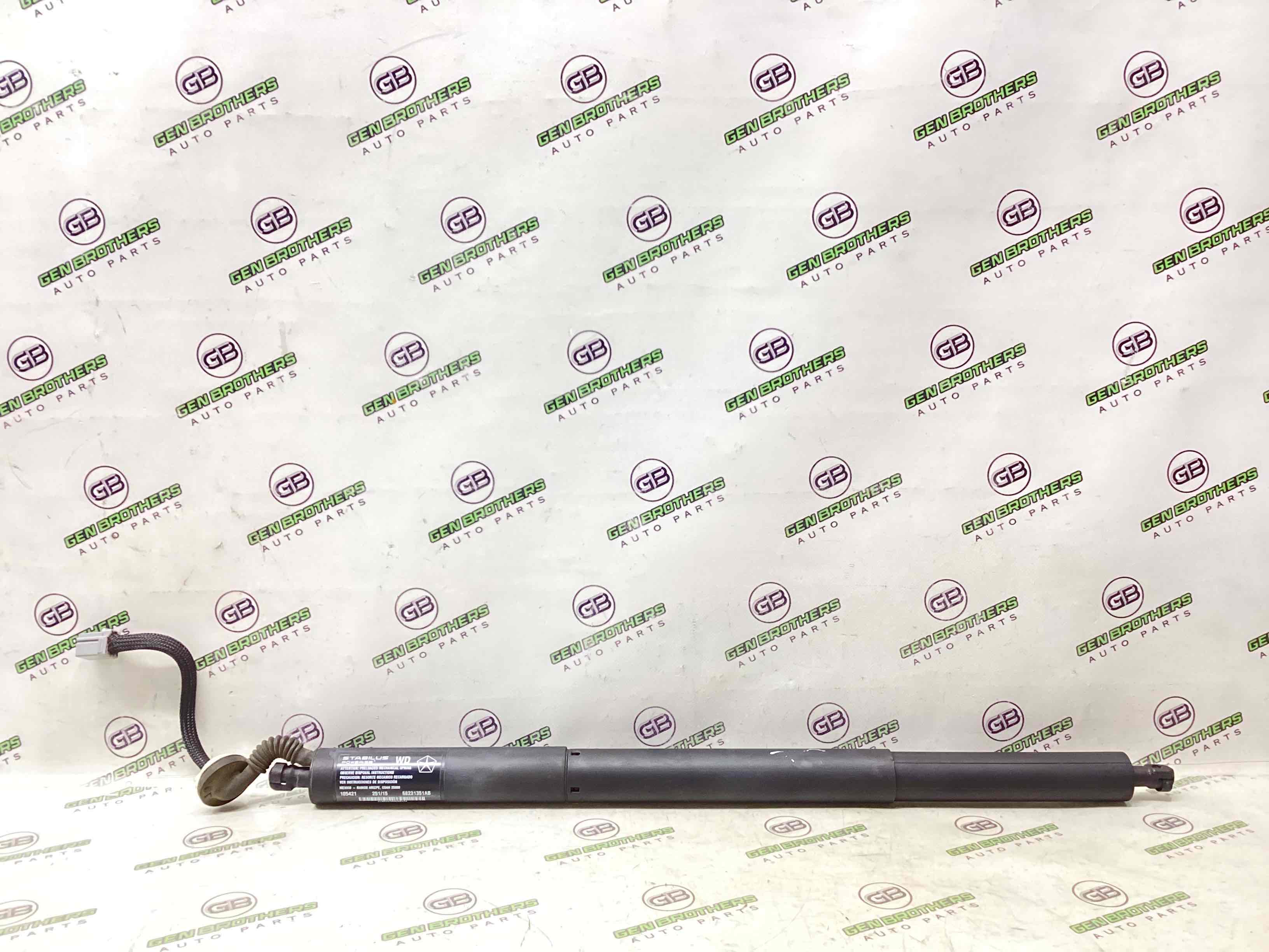 Амортизатор крышки, двери багажника