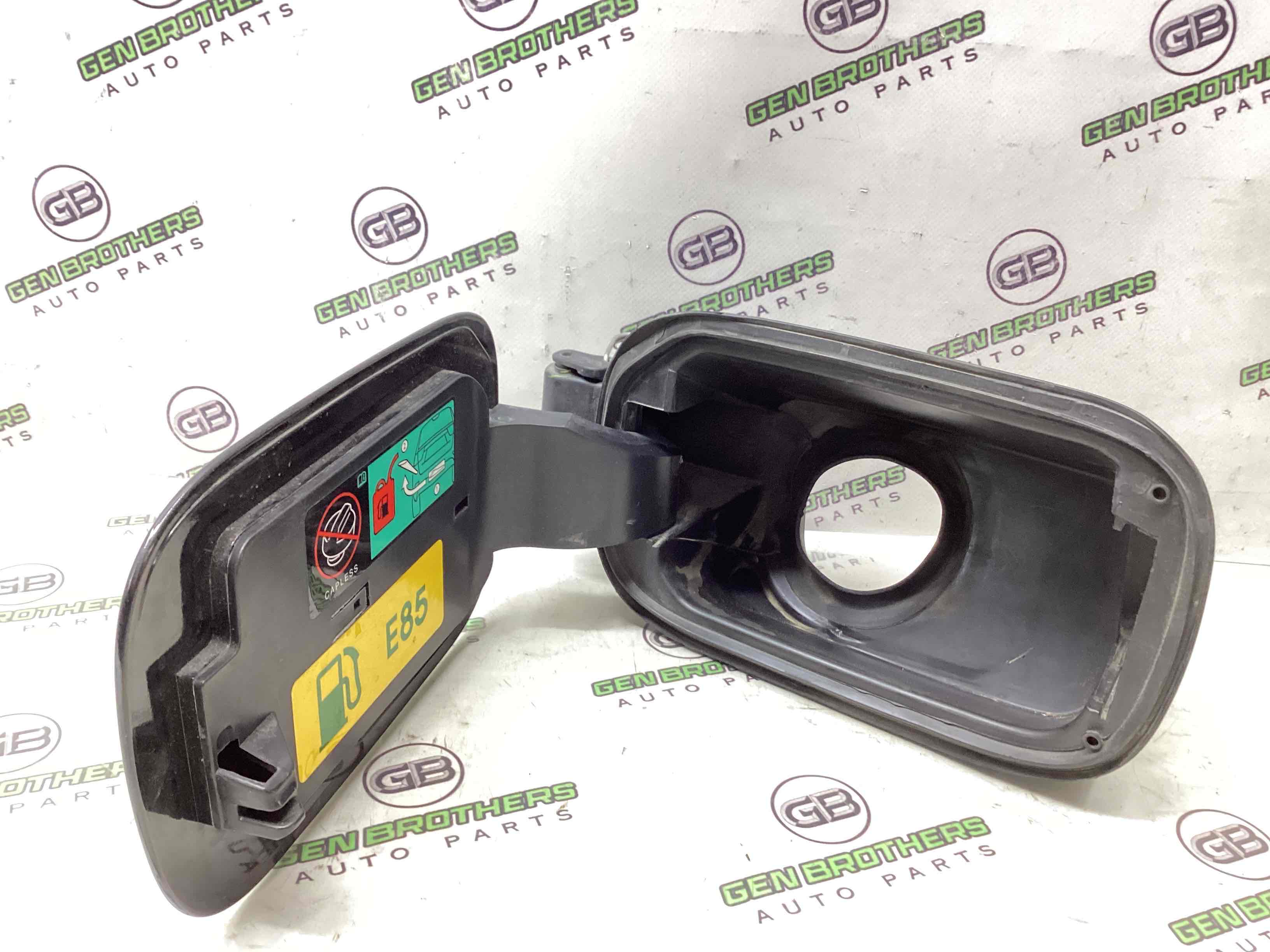 Лючок бензобака