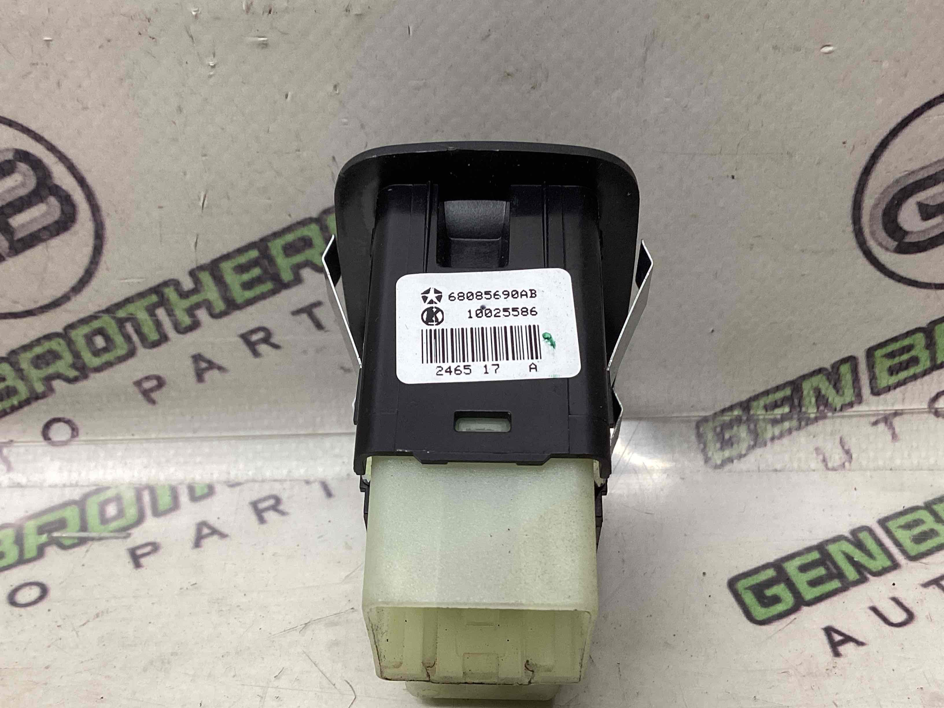 Кнопки управления стеклоподъемниками