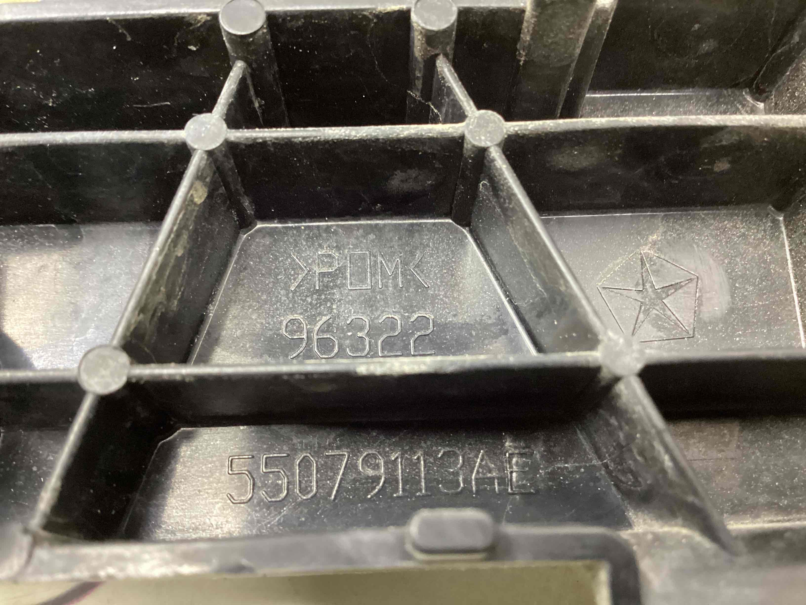 Крепление заднего бампера левое