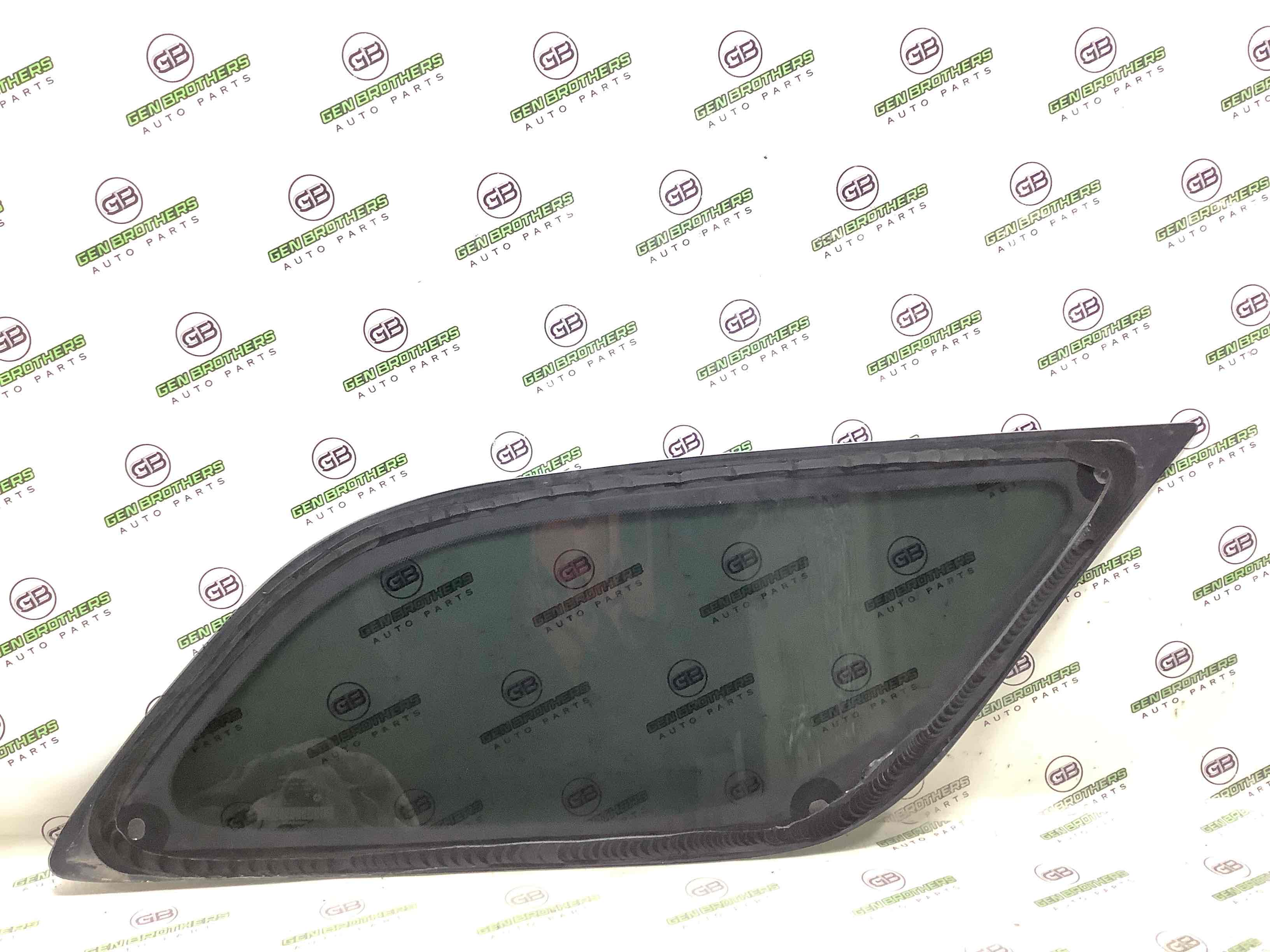 Стекло кузовное боковое левое