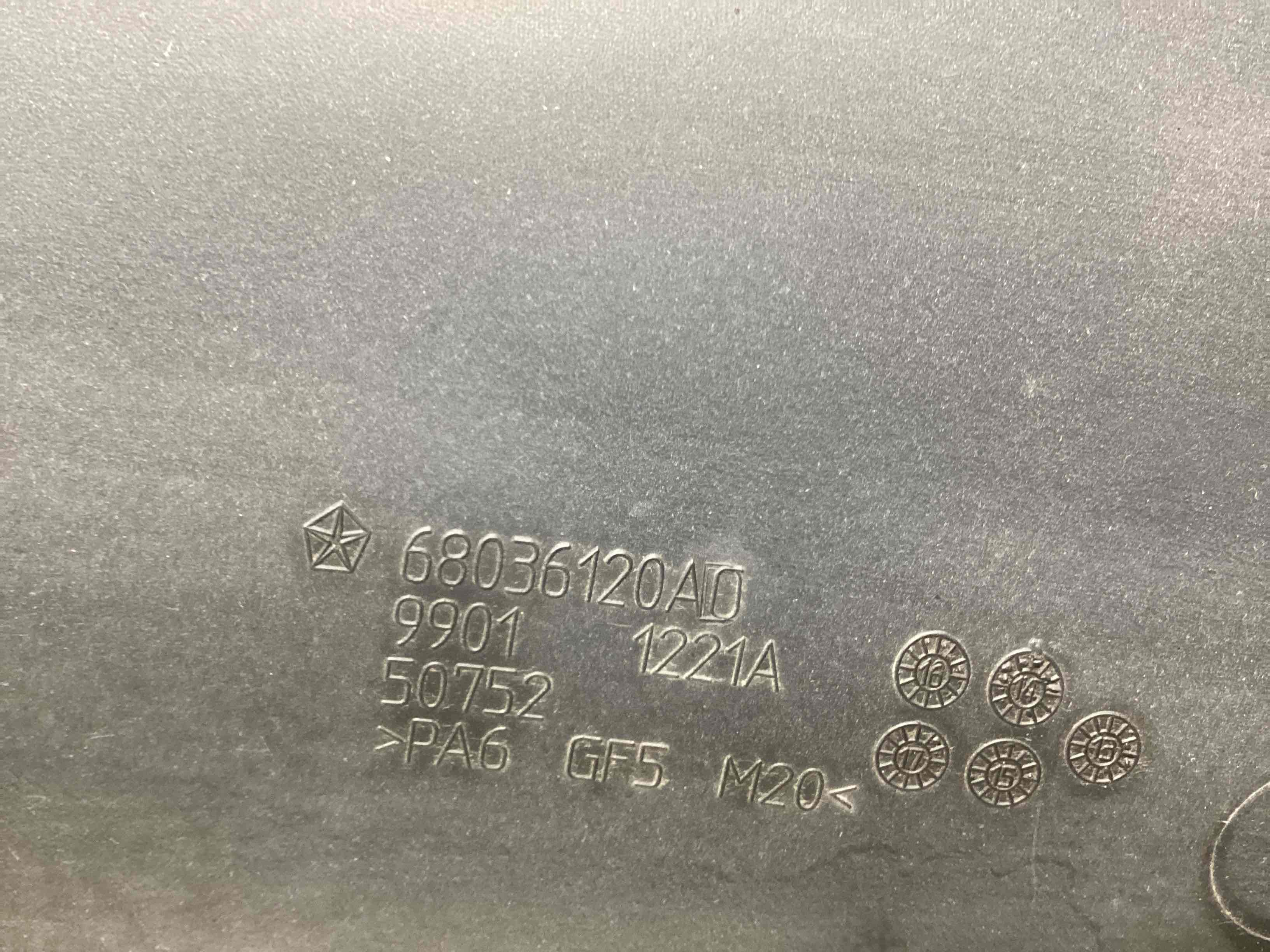 Колесо запасное, держатель, кронштейн, обшивка