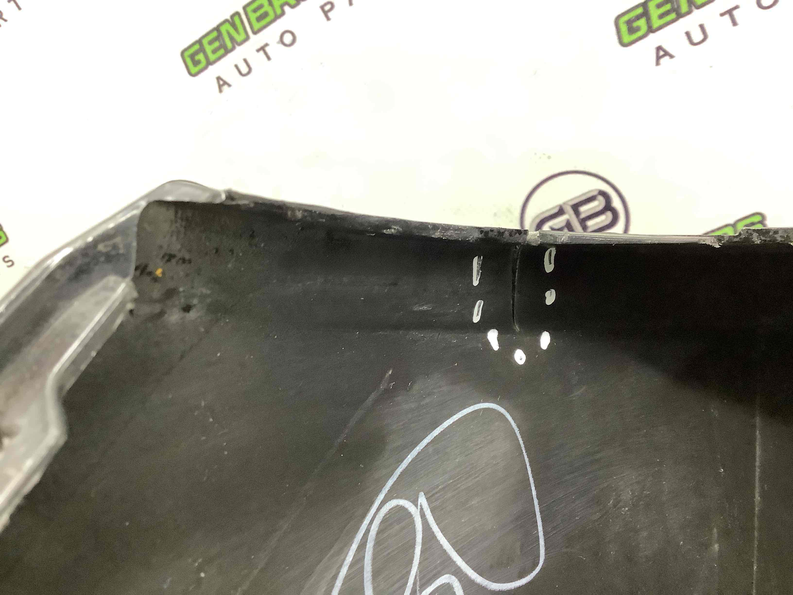 Бампер задний