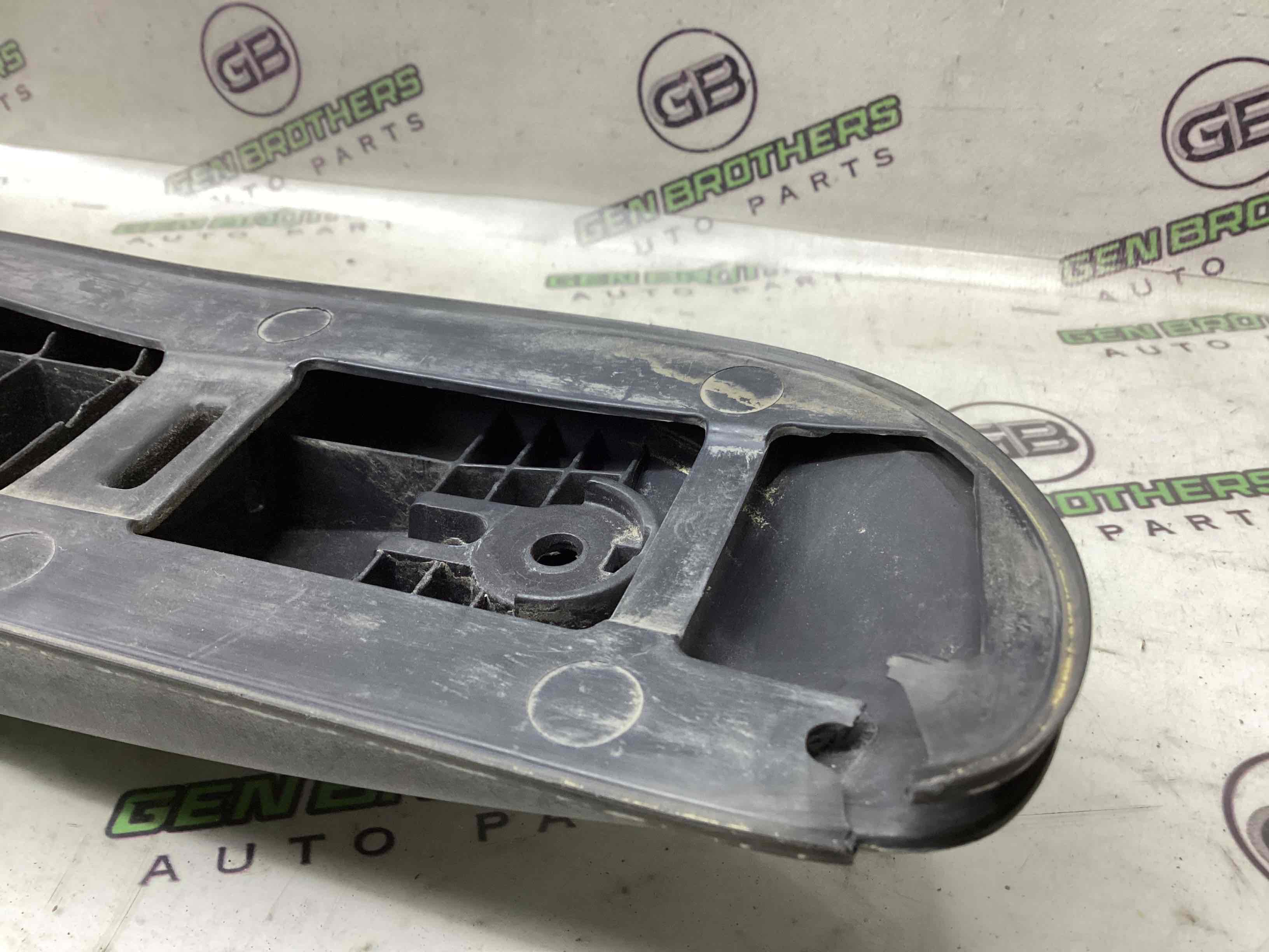 Молдинг крыши, рейлинг на крышу,  накладки