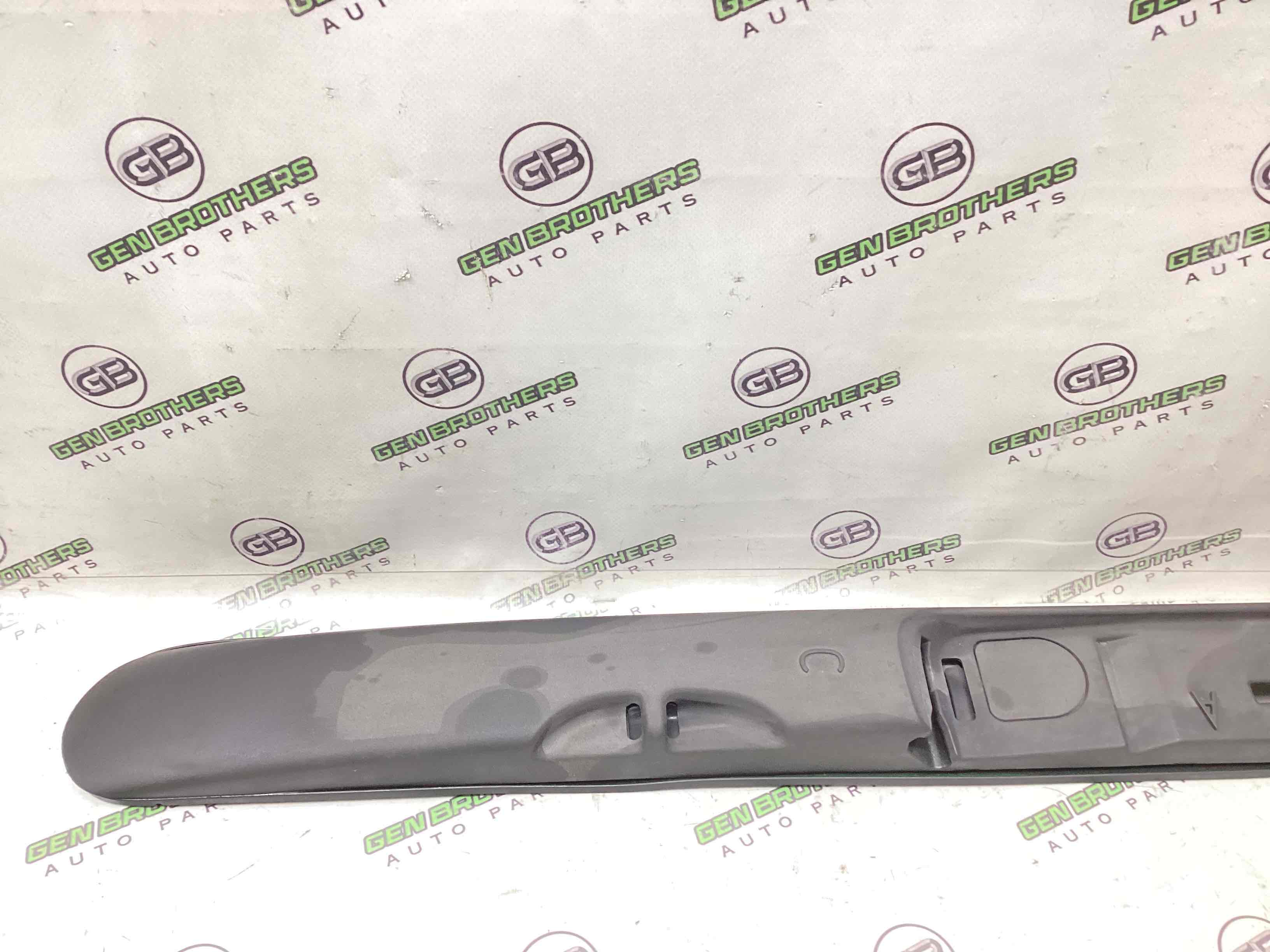 Молдинг крыши, рейлинг на крышу,  накладки