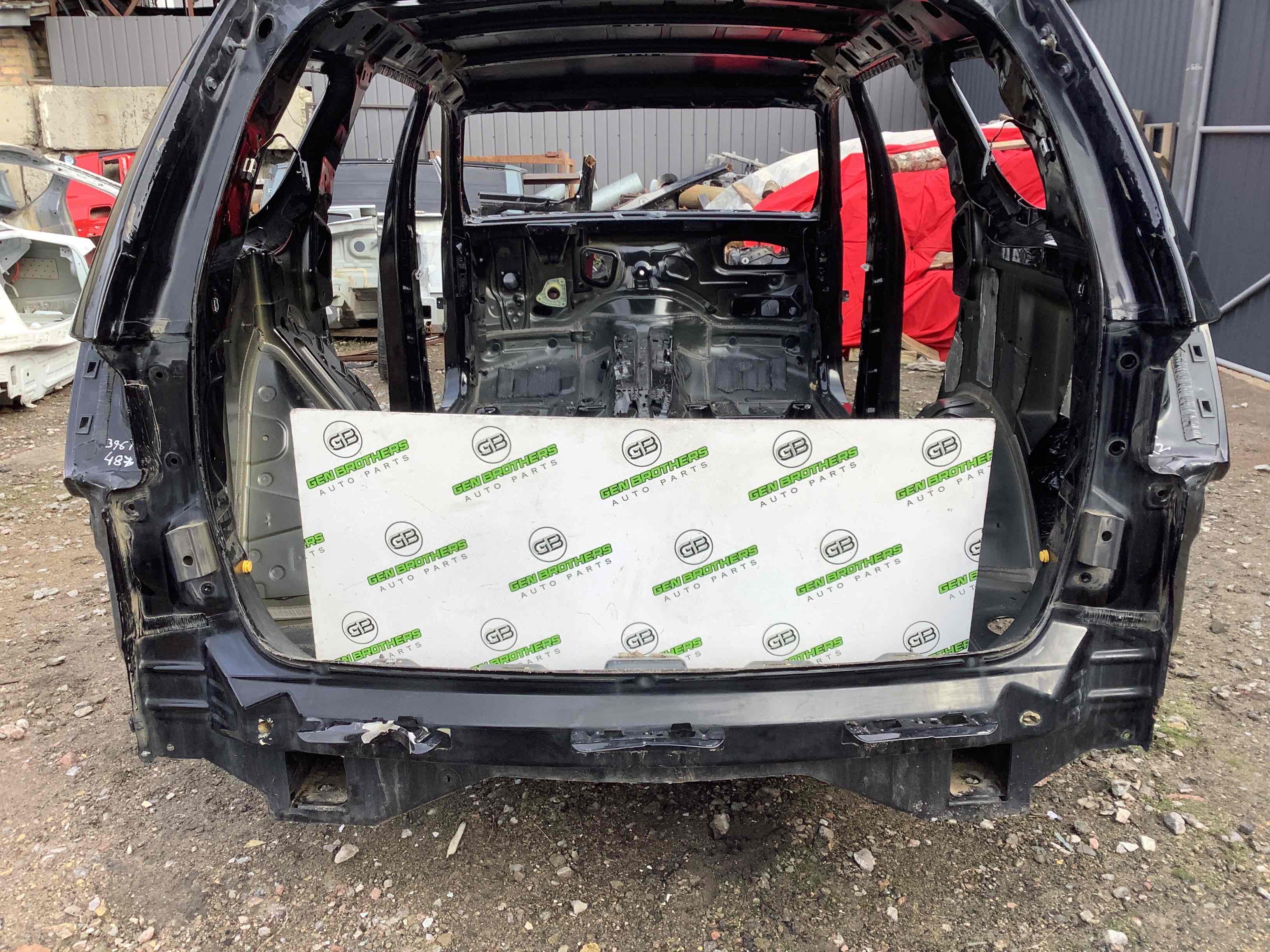 Задняя панель