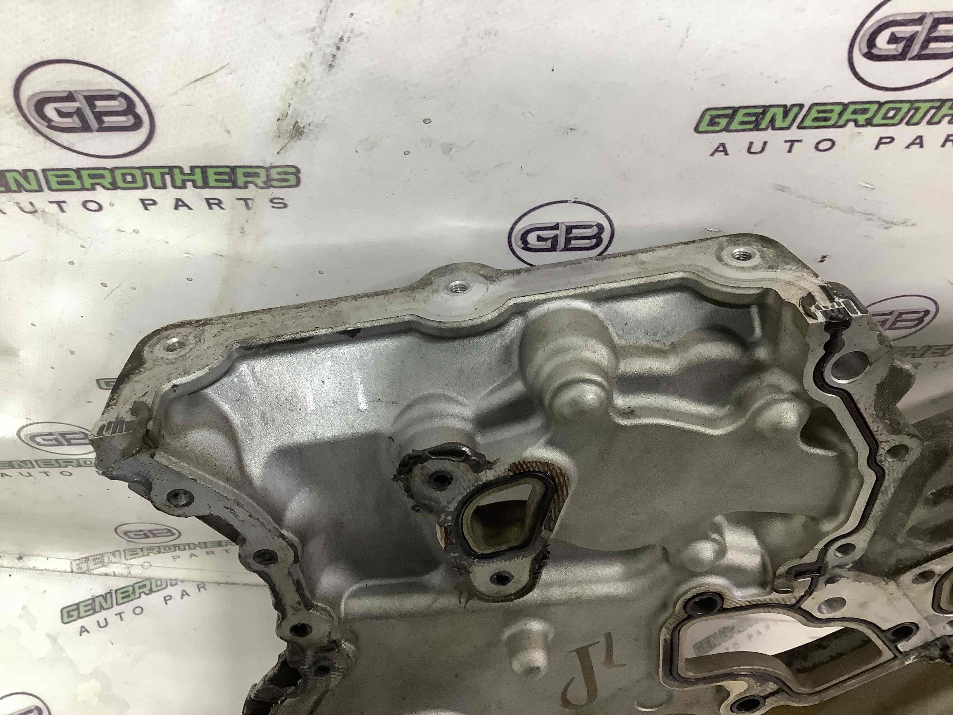 Передняя крышка двигателя