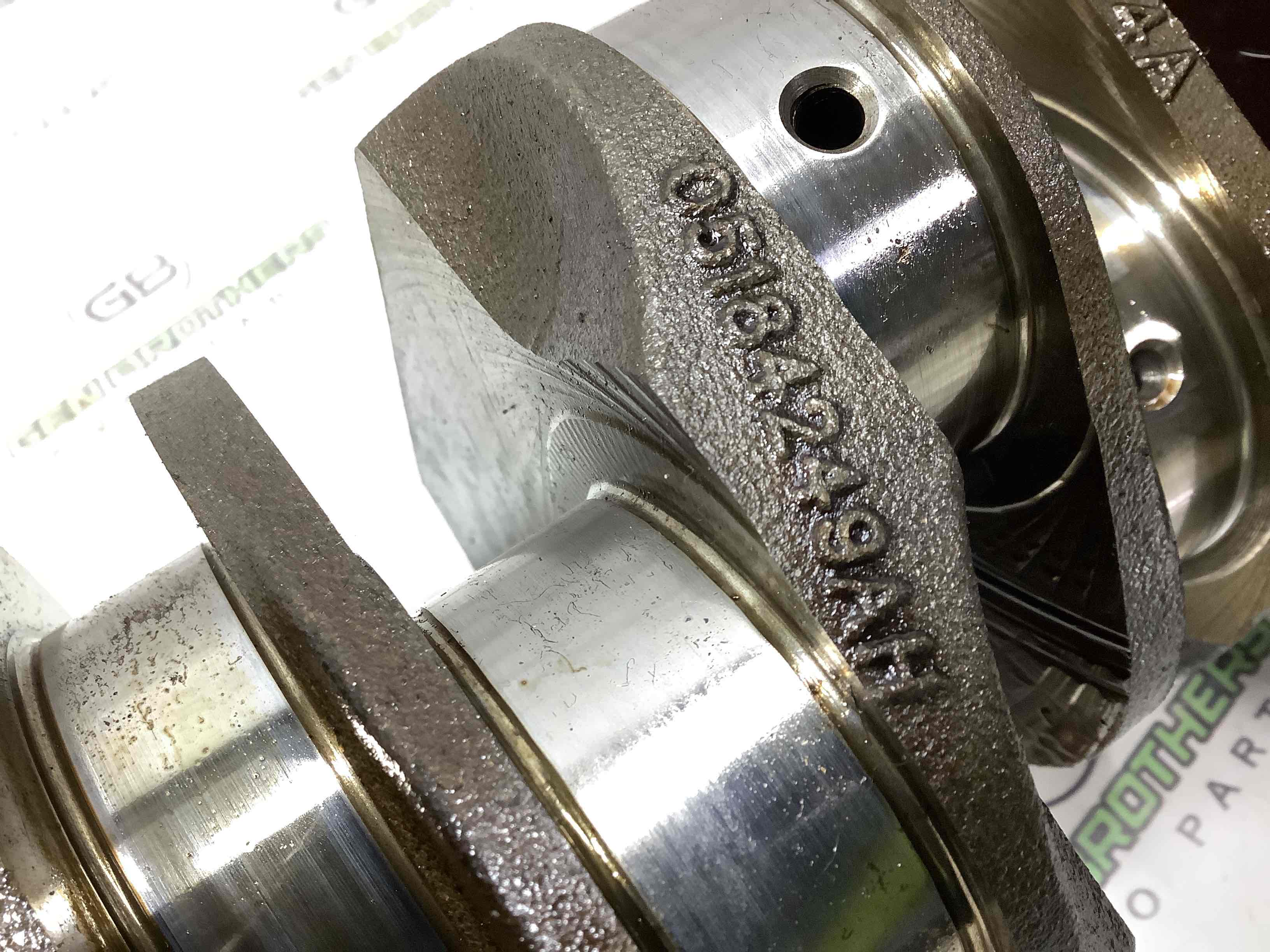 Коленвал и распределитель