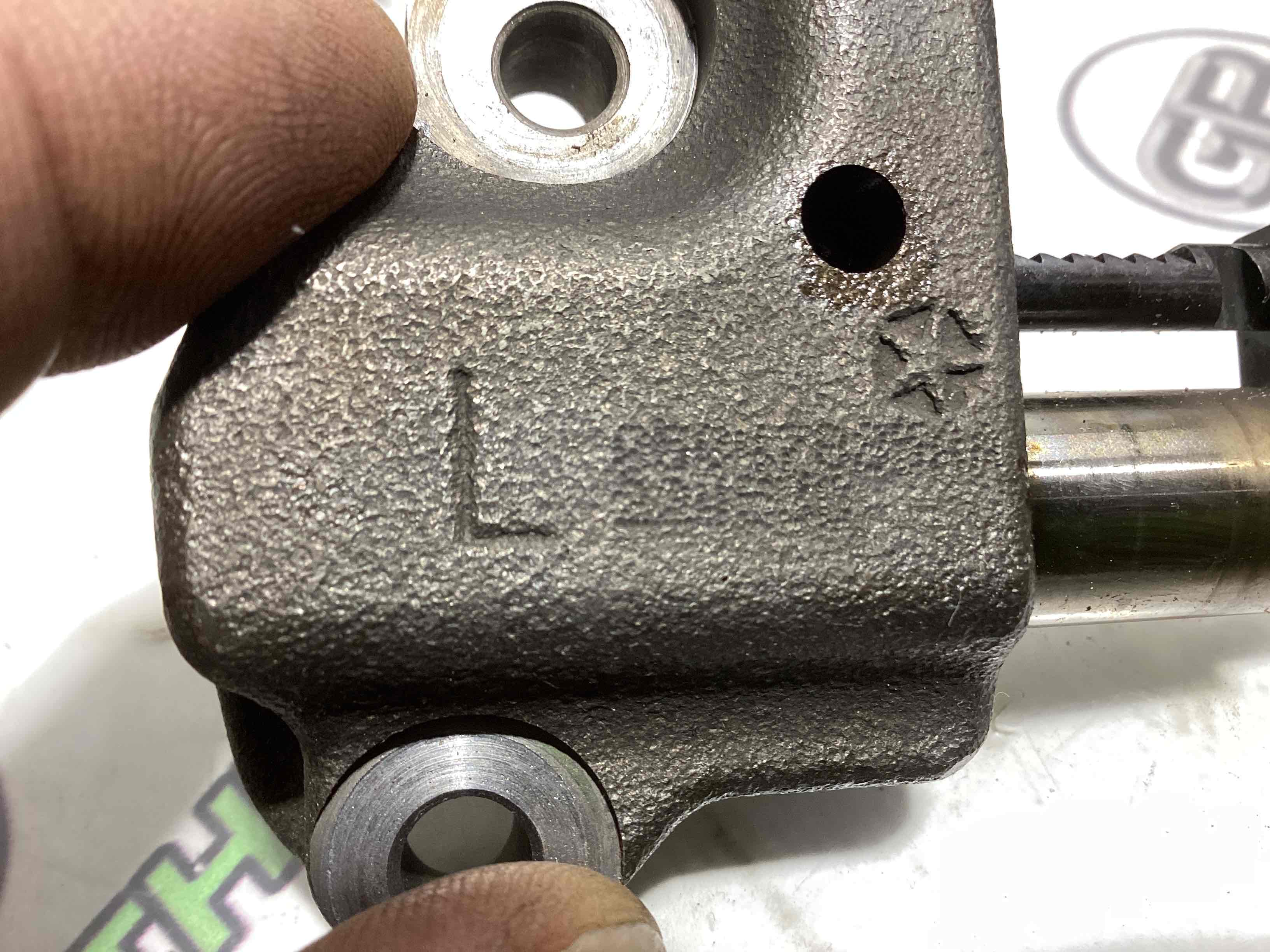 Механизм натяжения ремня, цепи, ролика