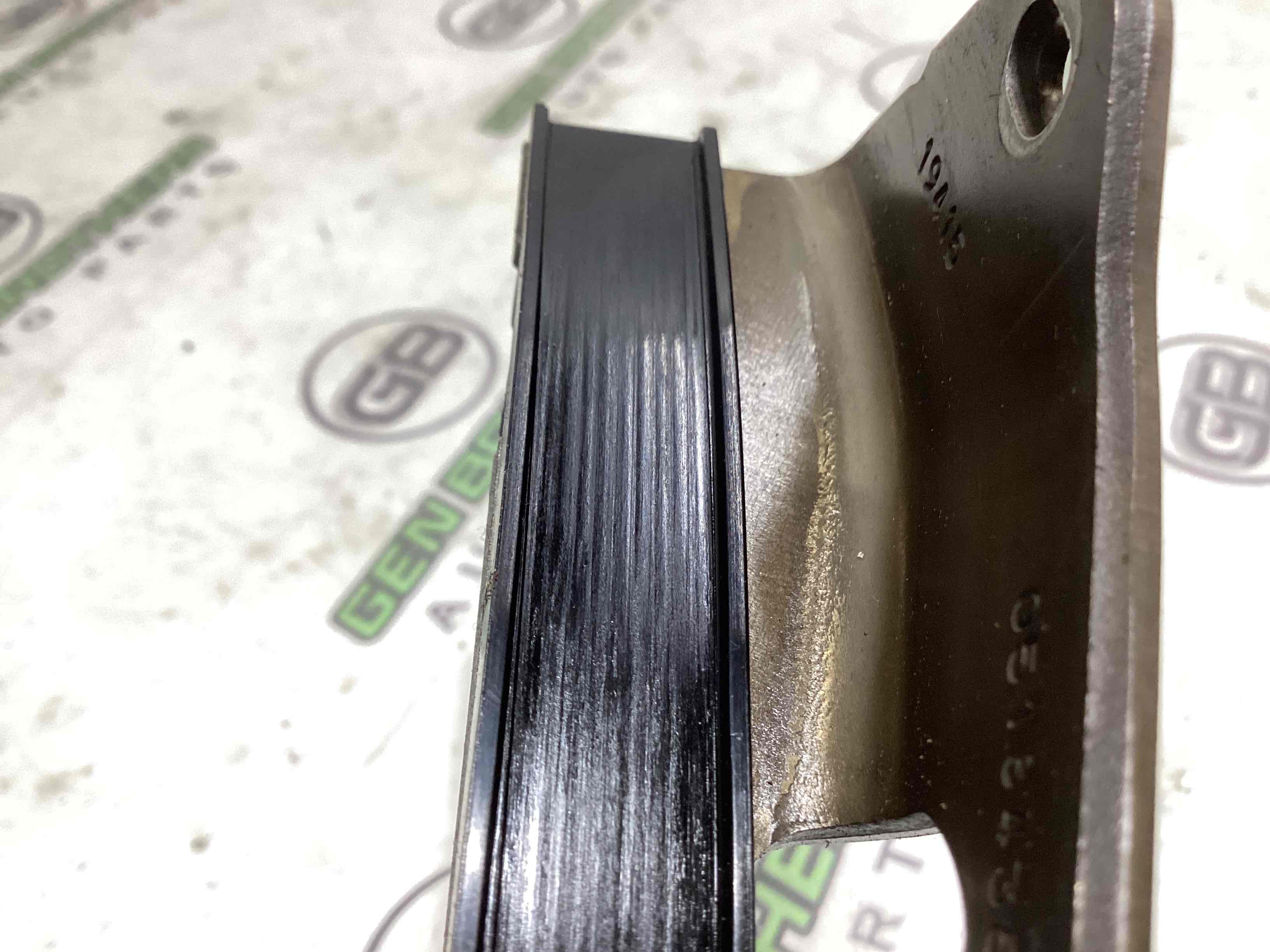 Механизм натяжения ремня, цепи, ролика