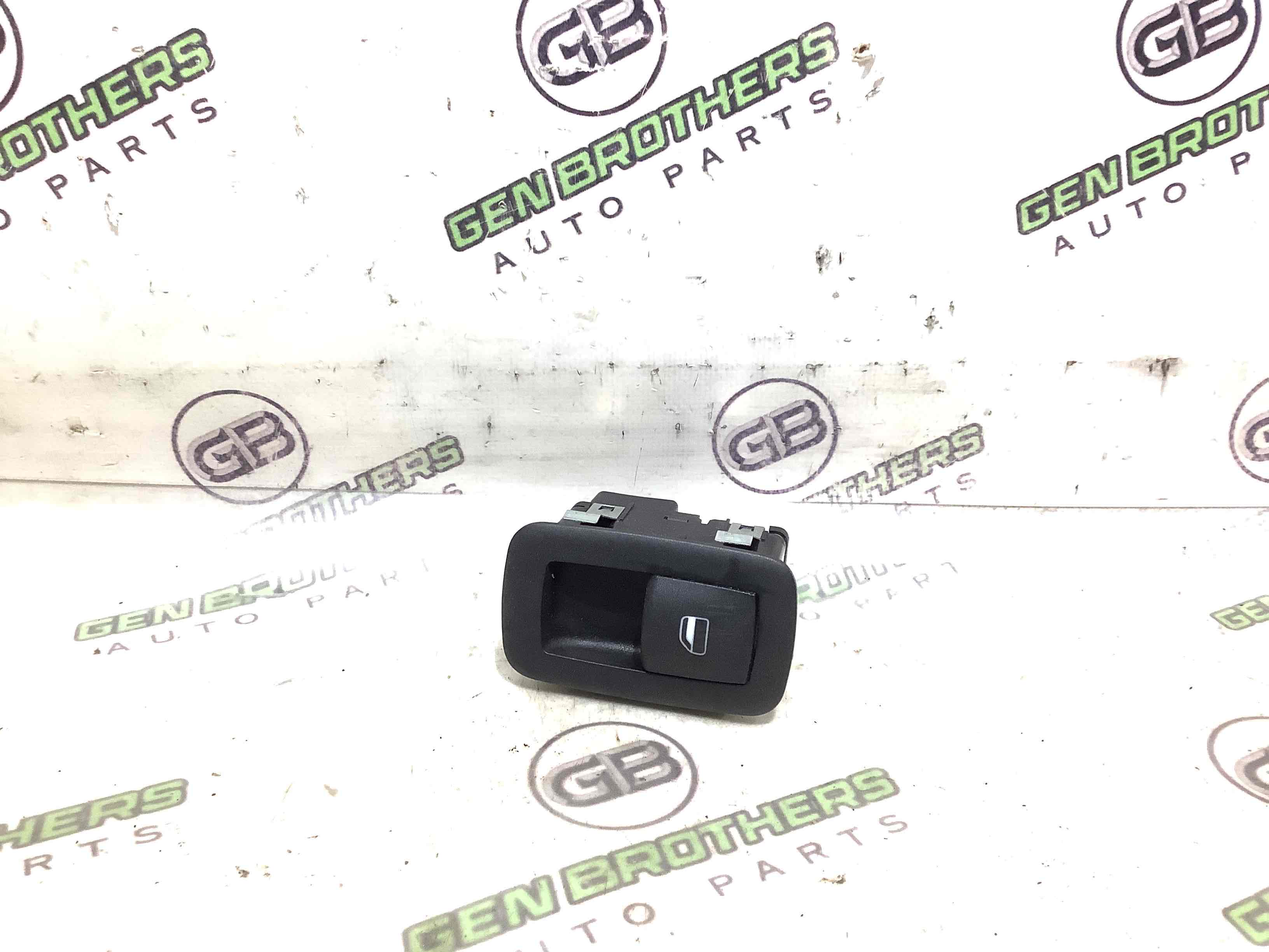 Кнопки керування склопідйомниками