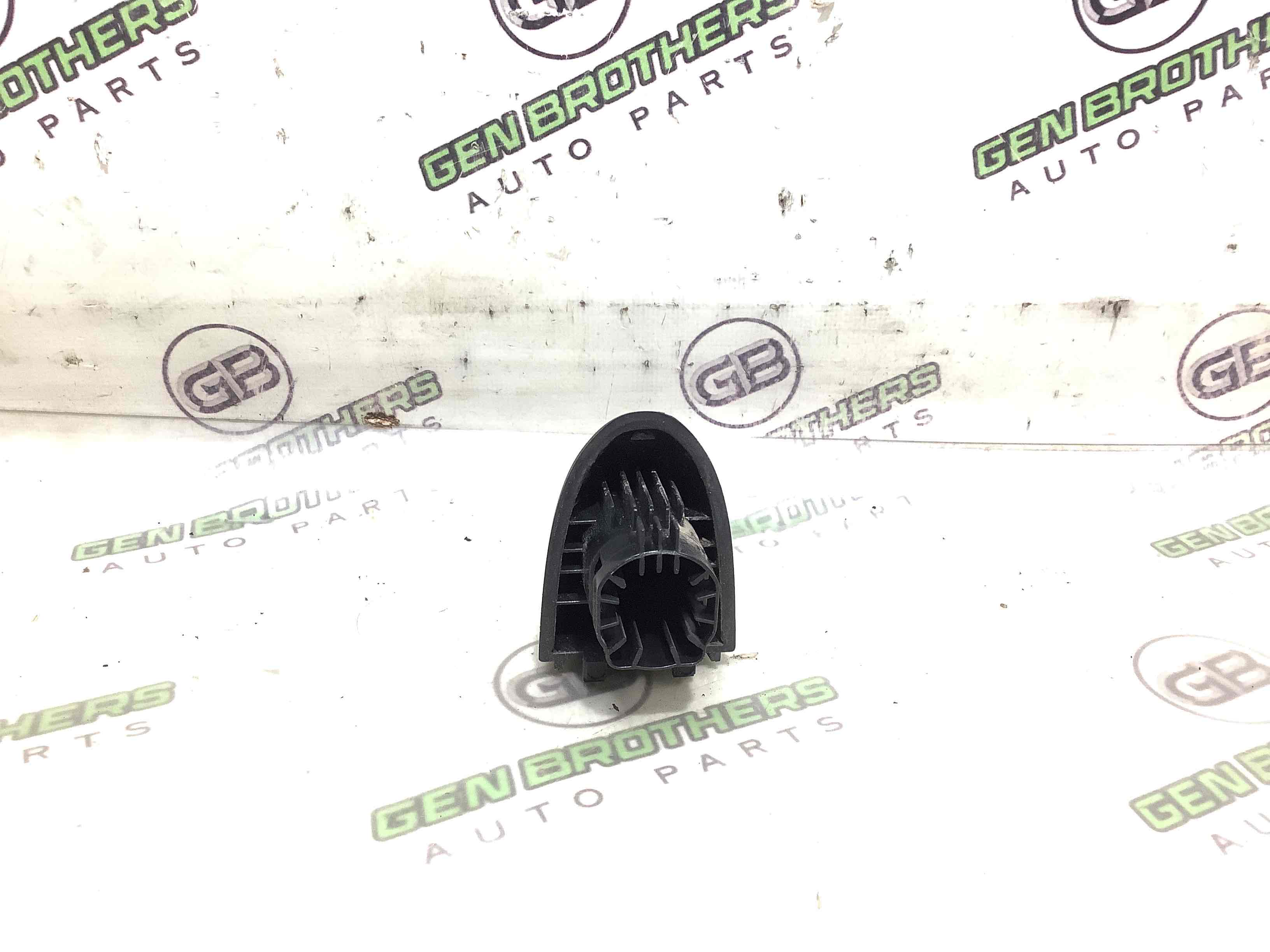 Заглушка ручки дверей