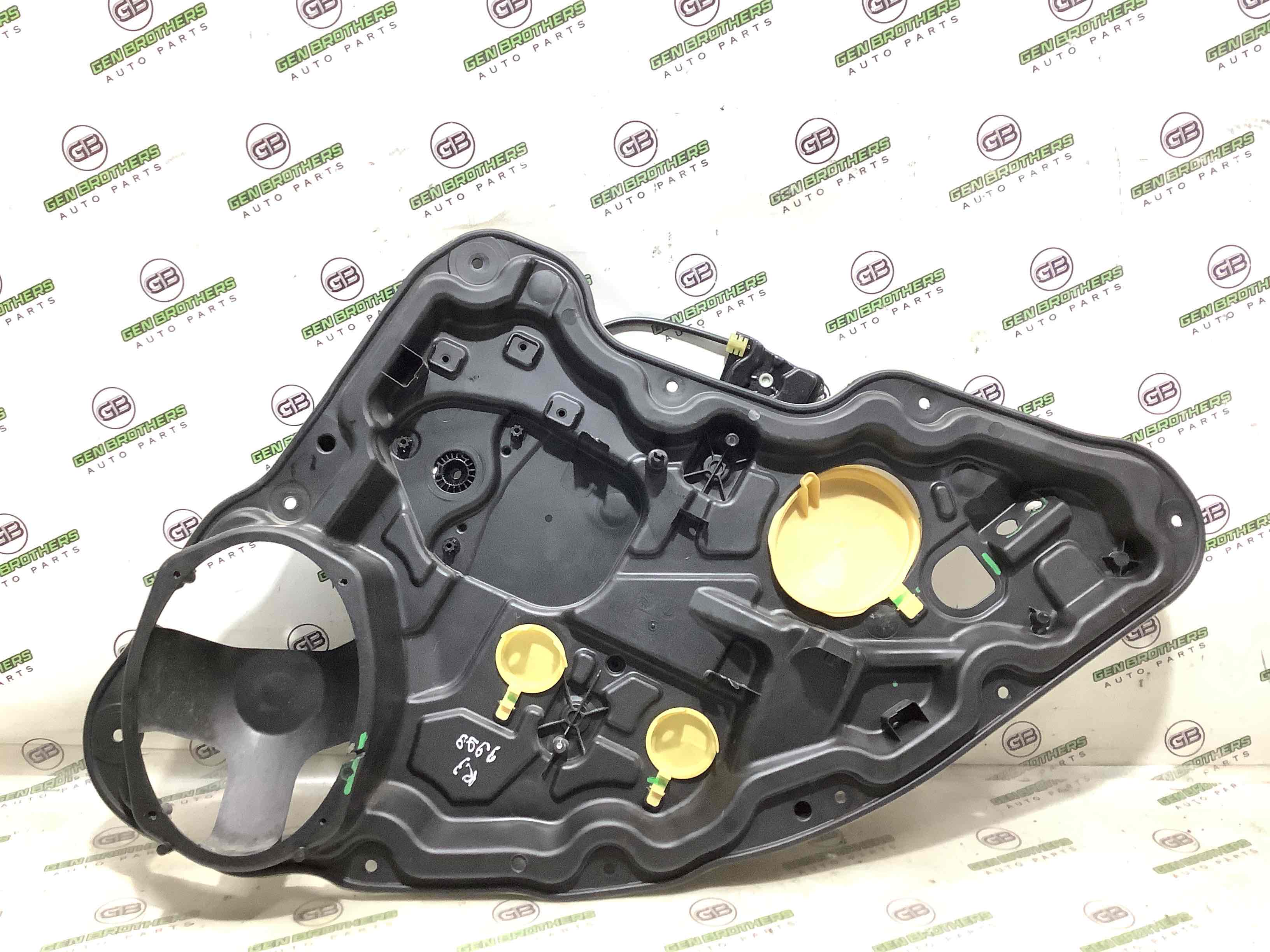 Склопідйомник задній правий