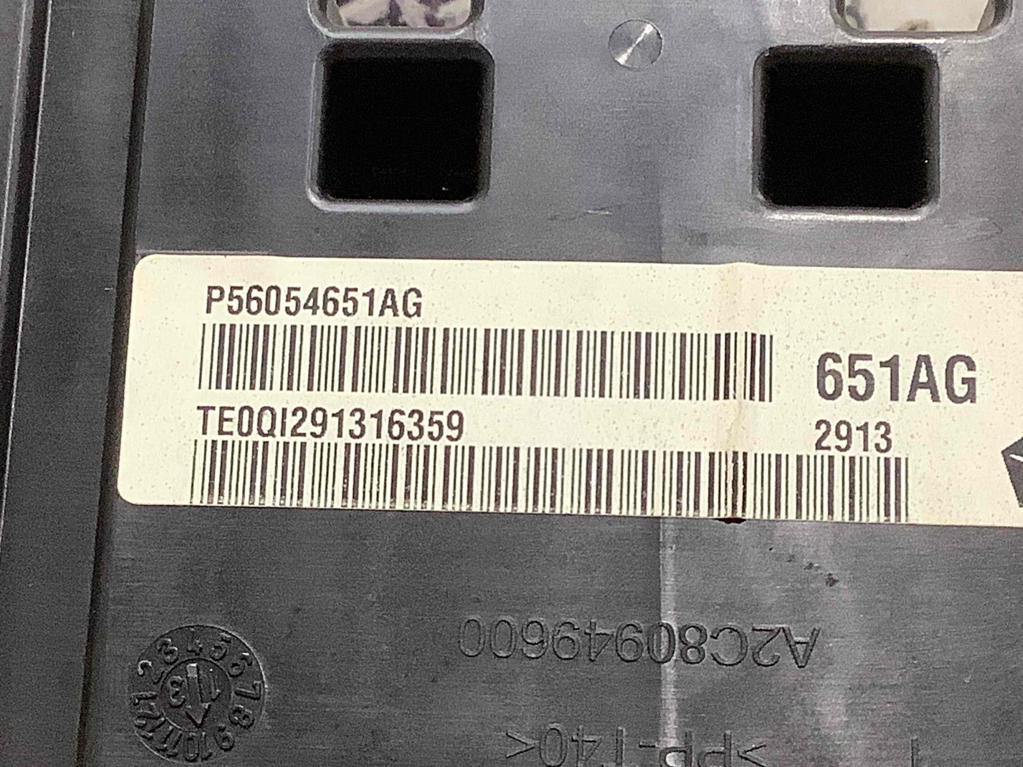 Щиток приладів панель приладів