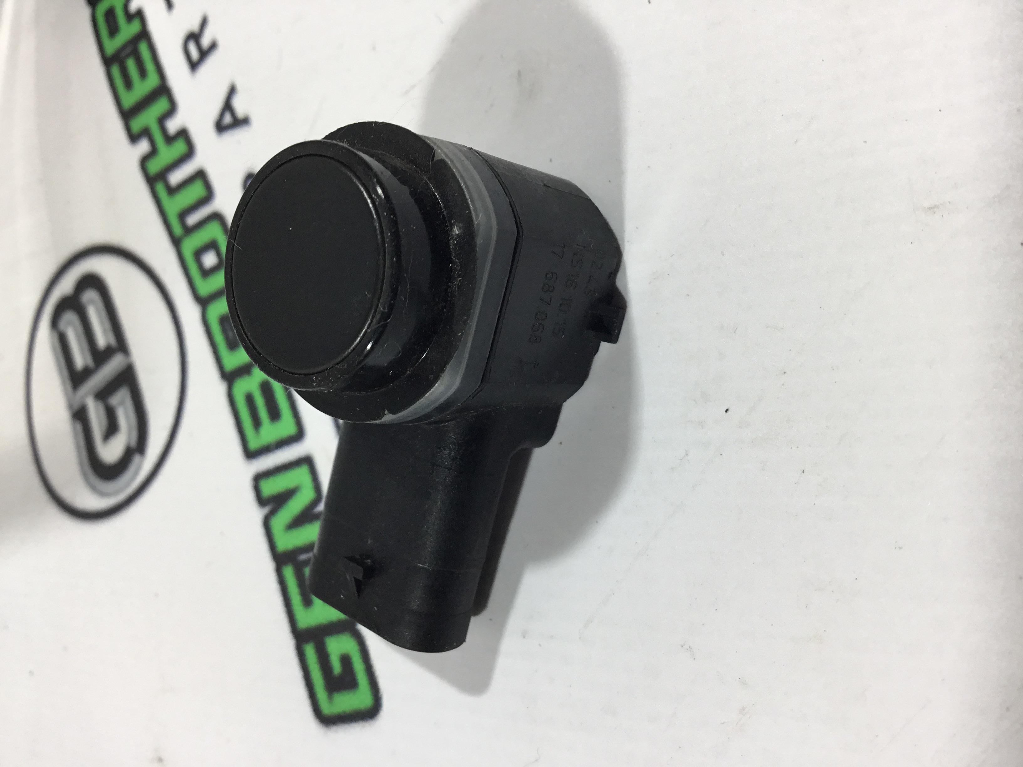 Парктронік, кріплення, корпус