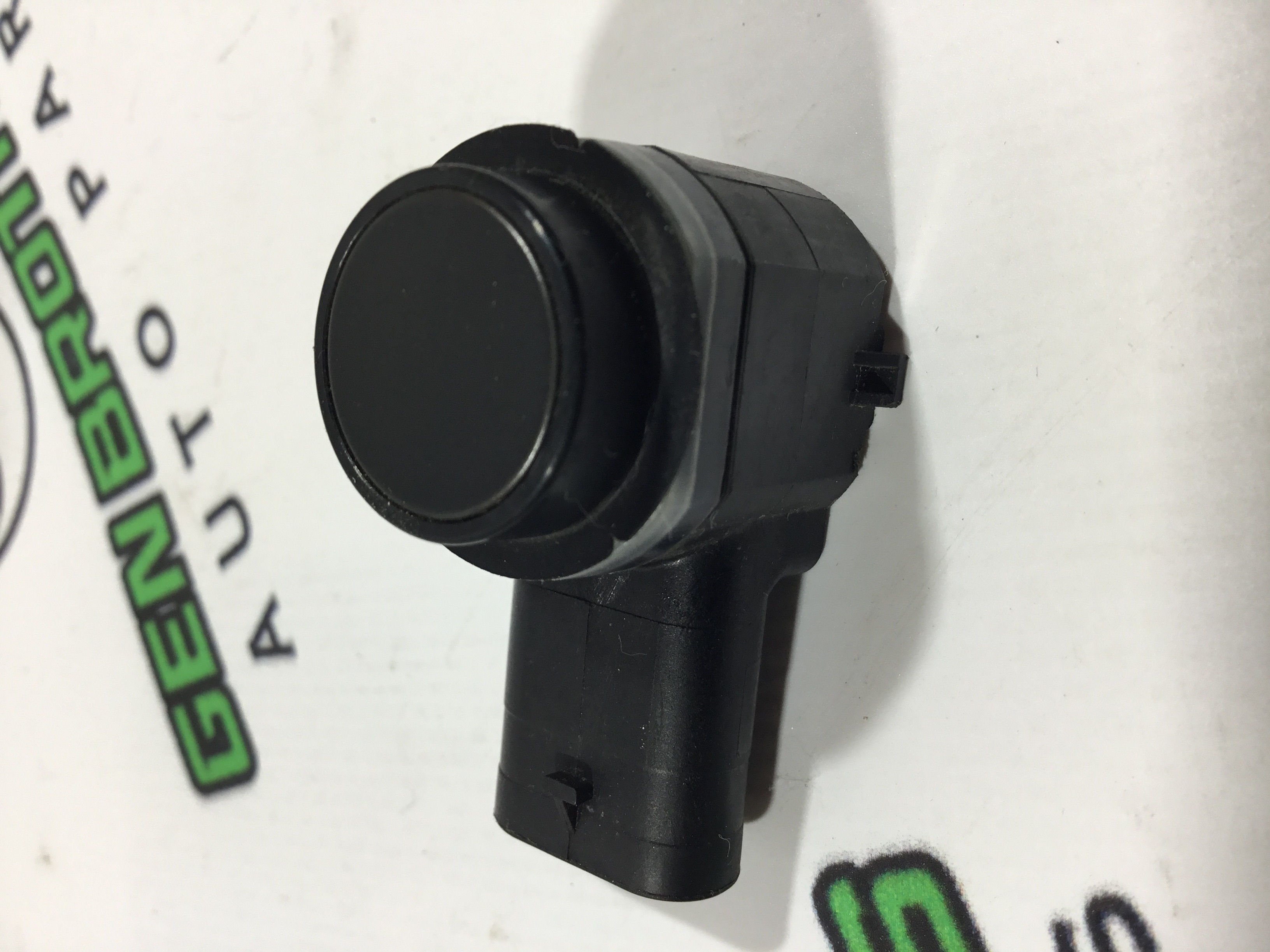 Парктронік, кріплення, корпус