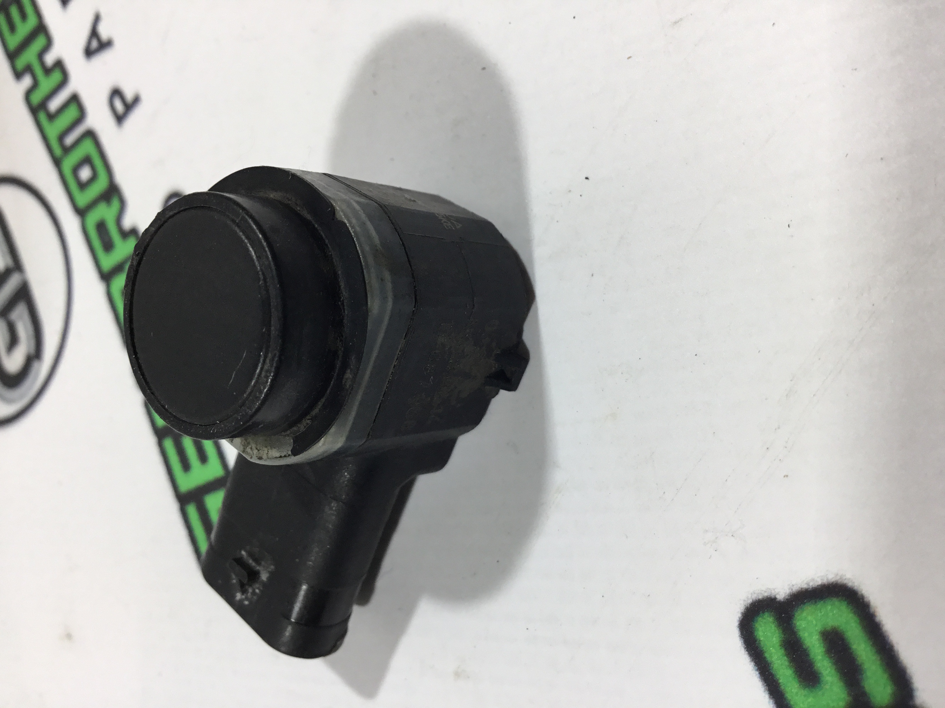 Парктронік, кріплення, корпус