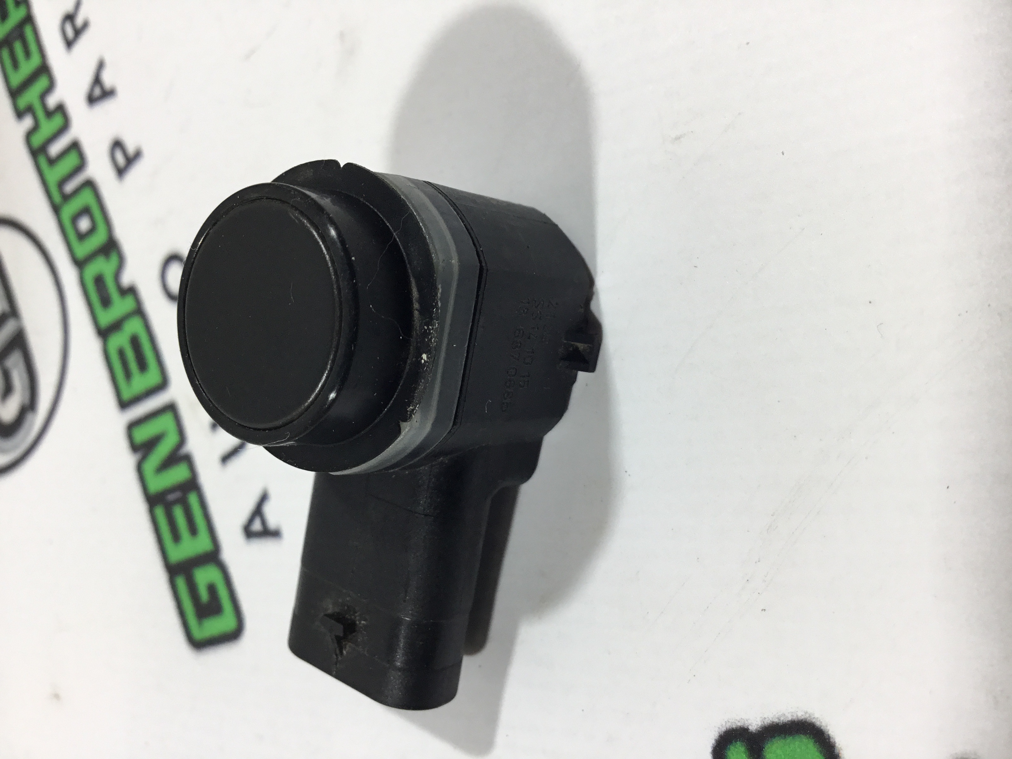 Парктронік, кріплення, корпус