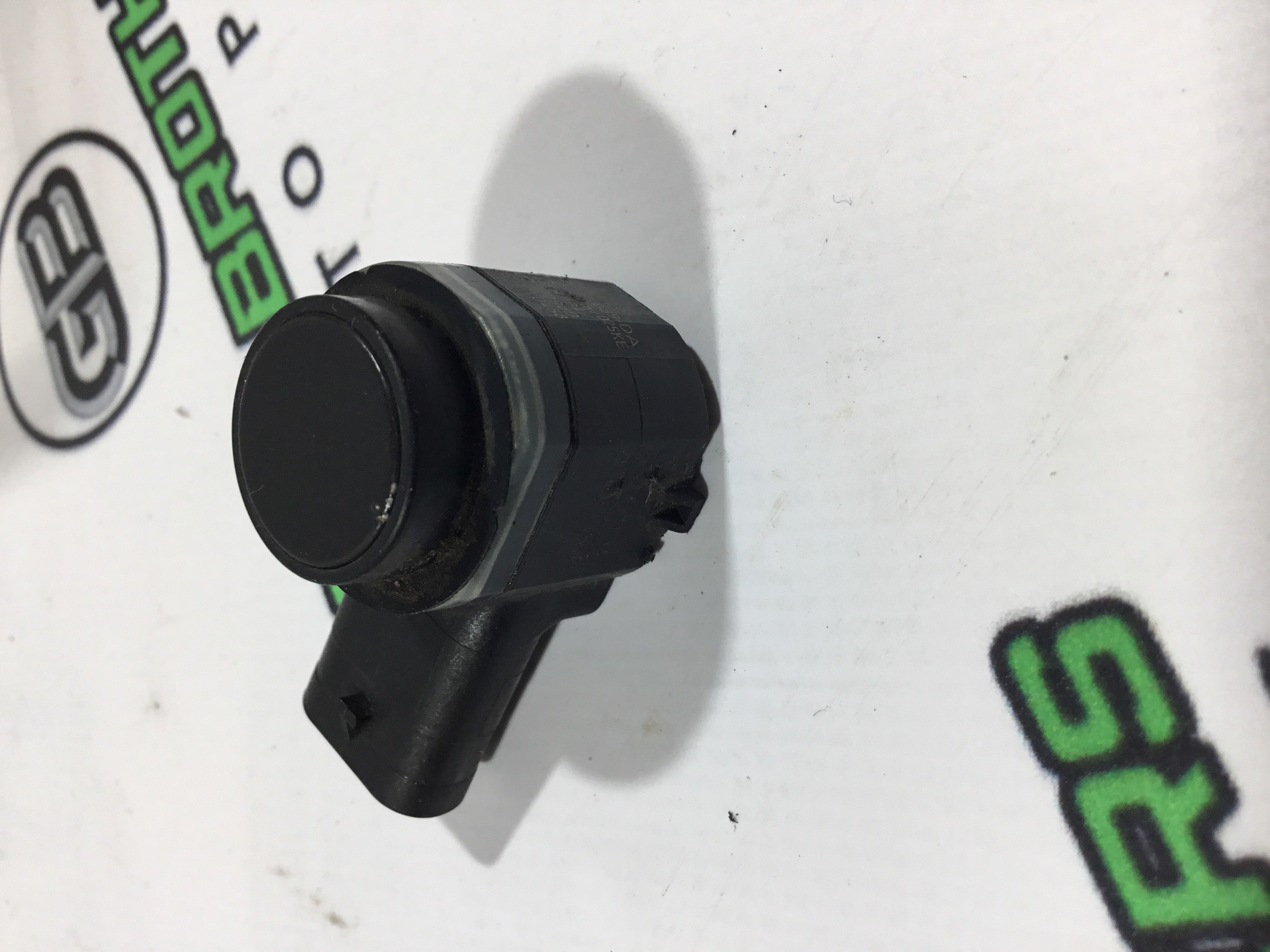 Парктронік, кріплення, корпус