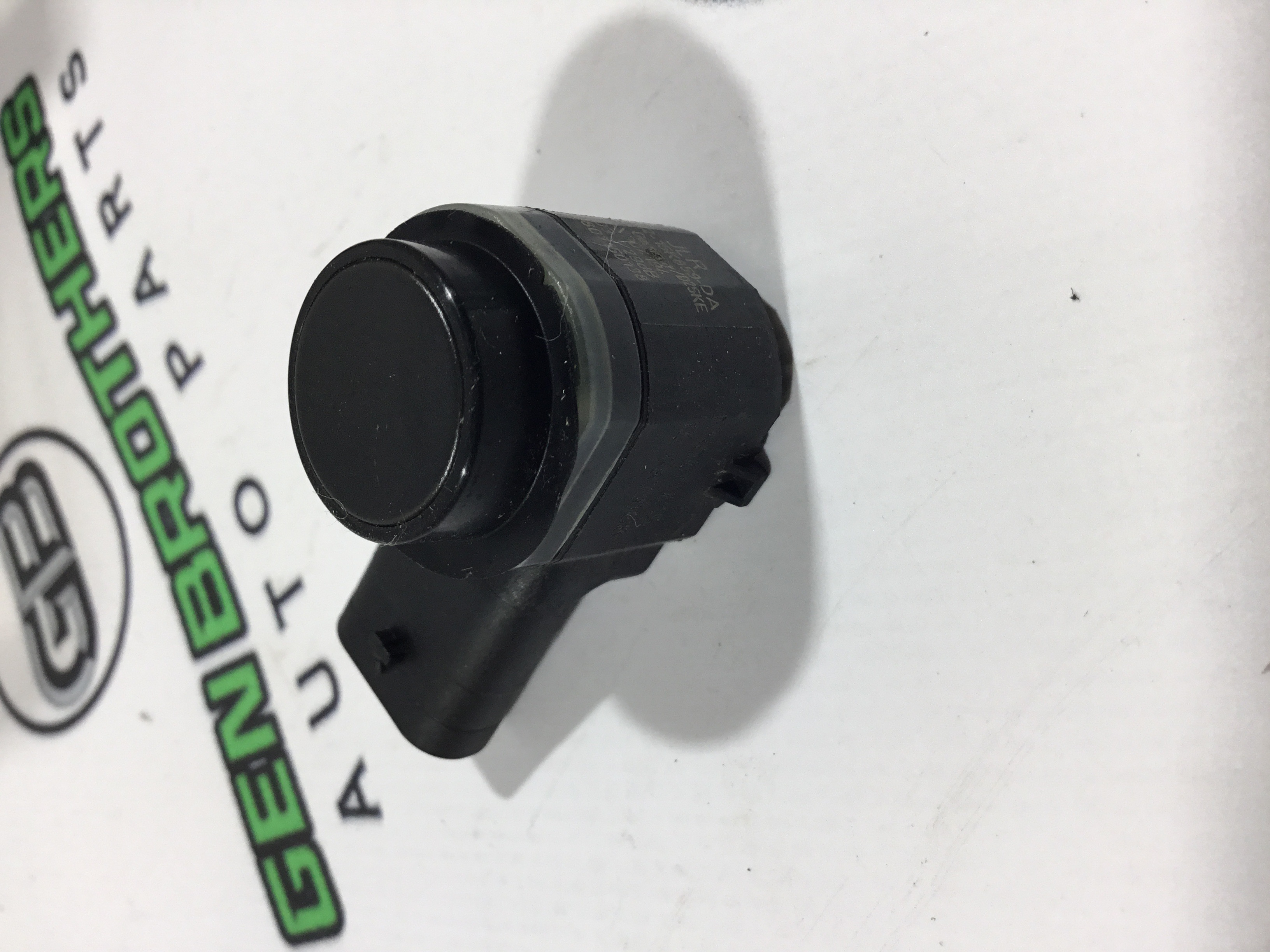 Парктронік, кріплення, корпус