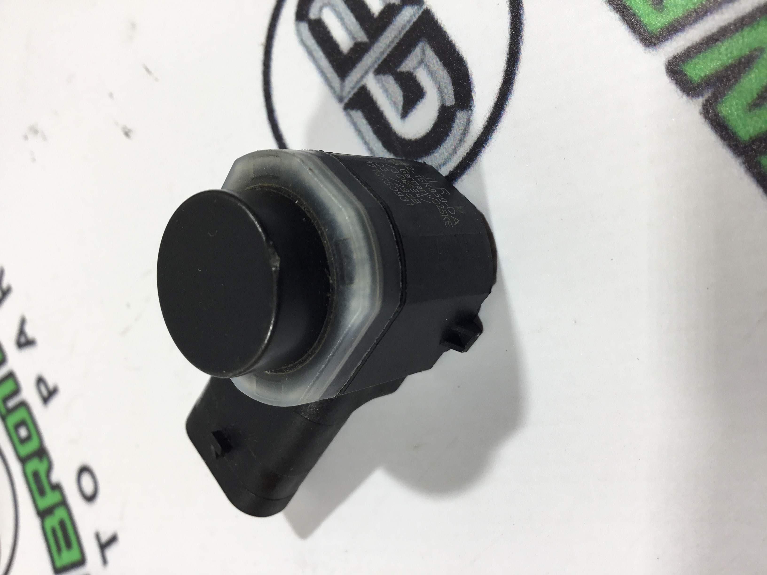 Парктронік, кріплення, корпус