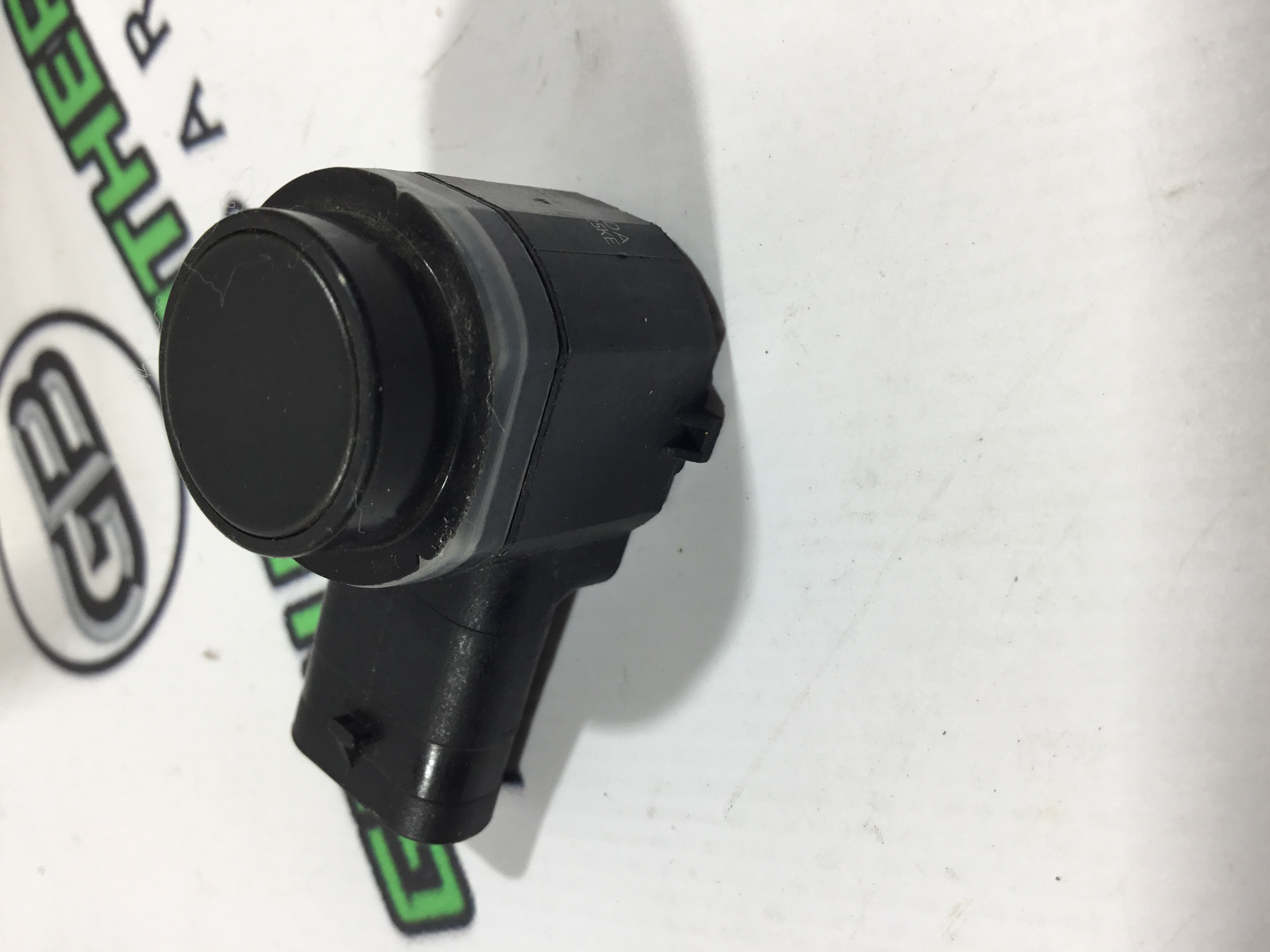 Парктронік, кріплення, корпус