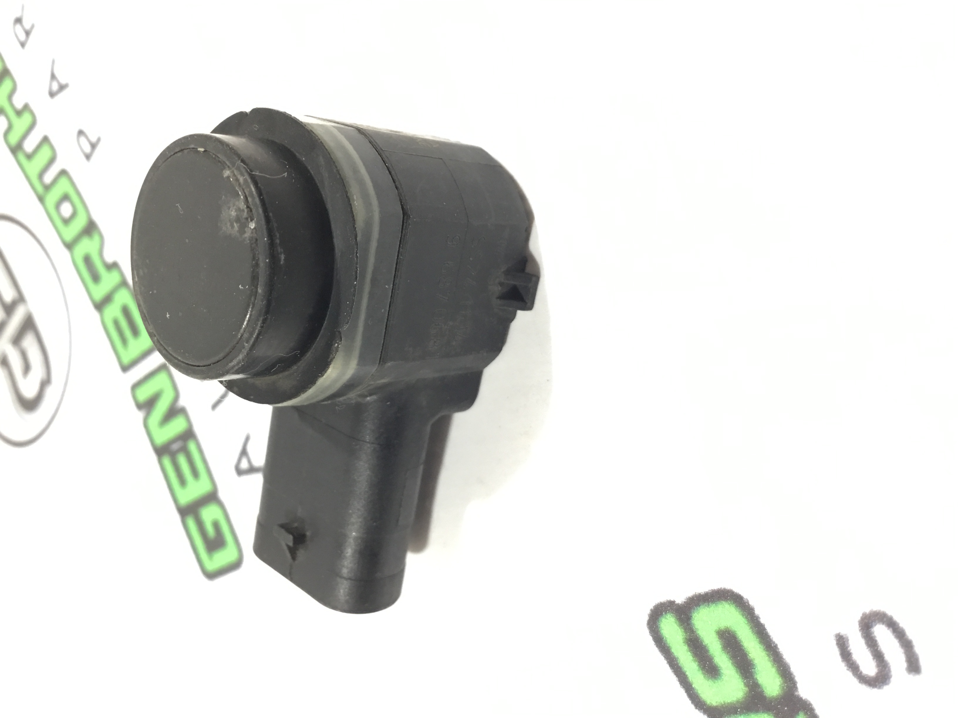 Парктронік, кріплення, корпус