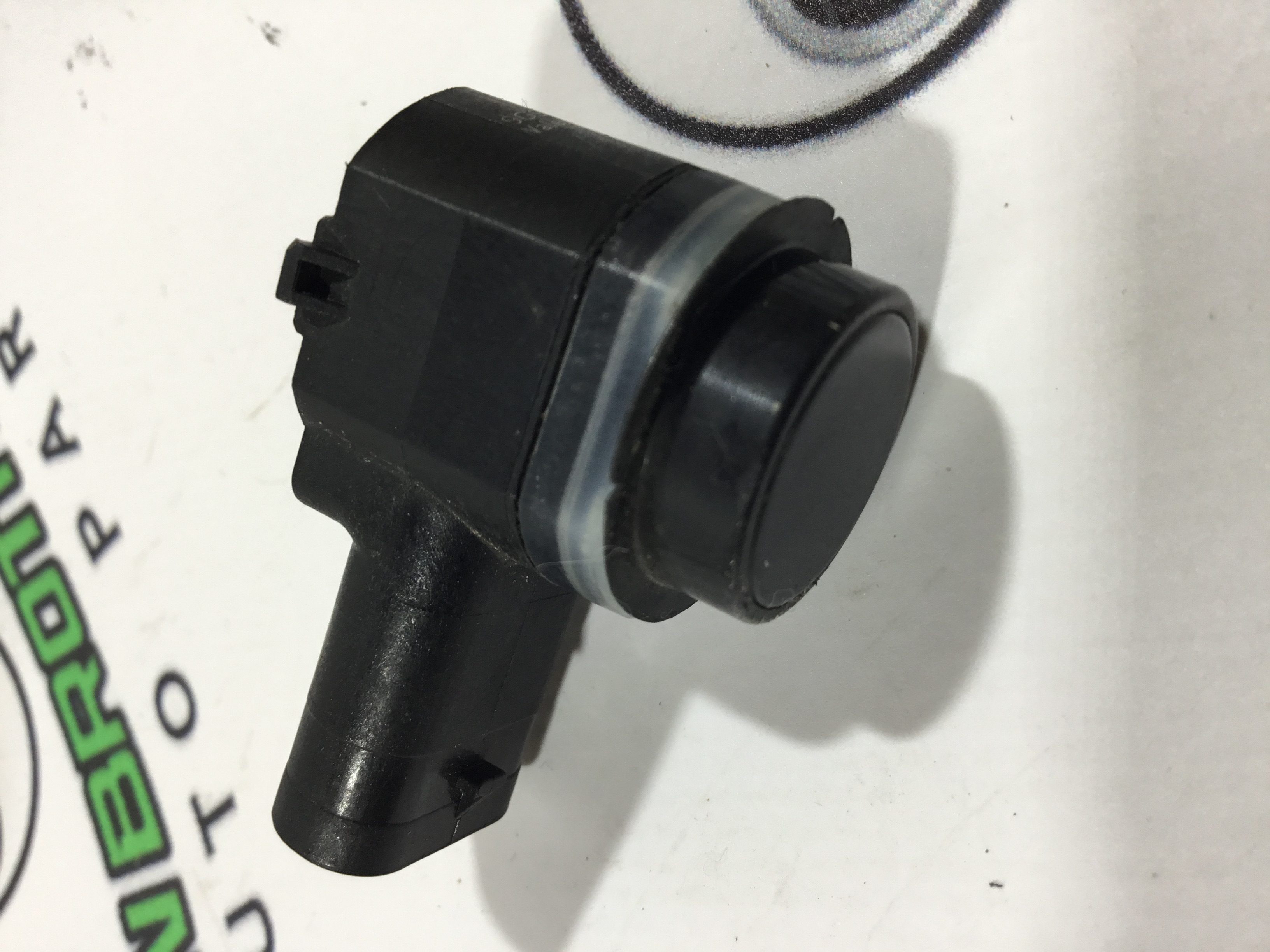 Парктронік, кріплення, корпус