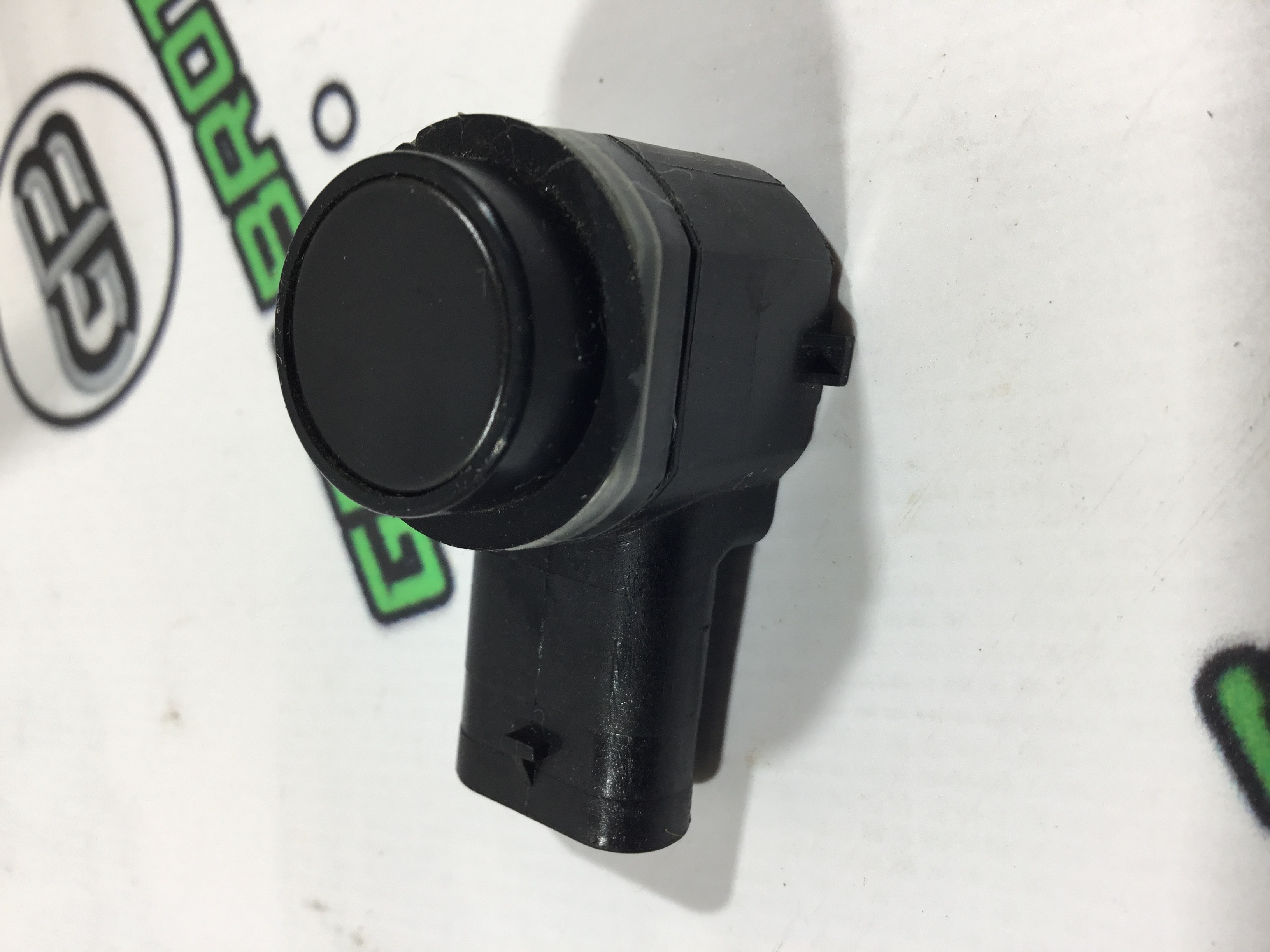 Парктронік, кріплення, корпус