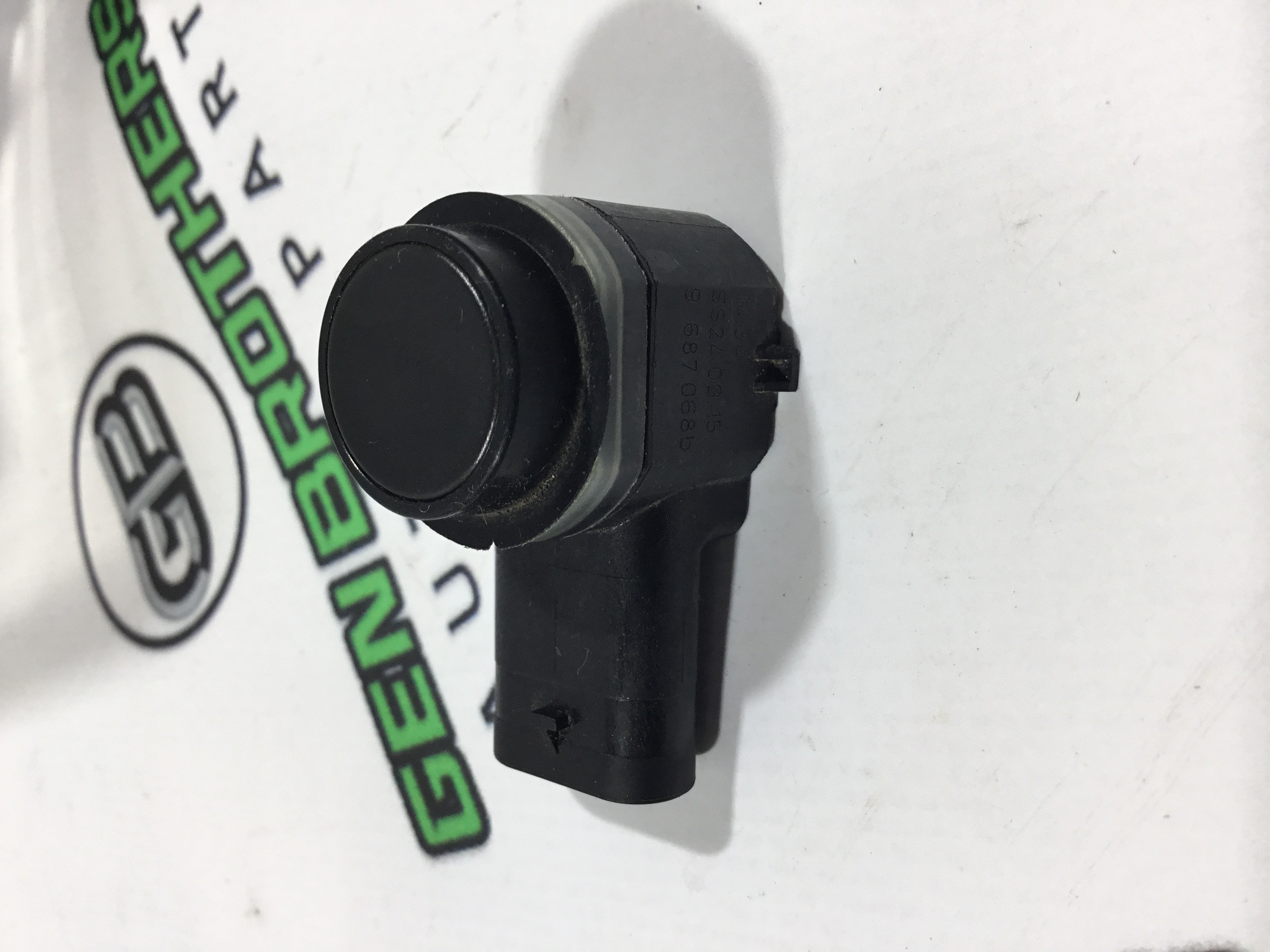 Парктронік, кріплення, корпус