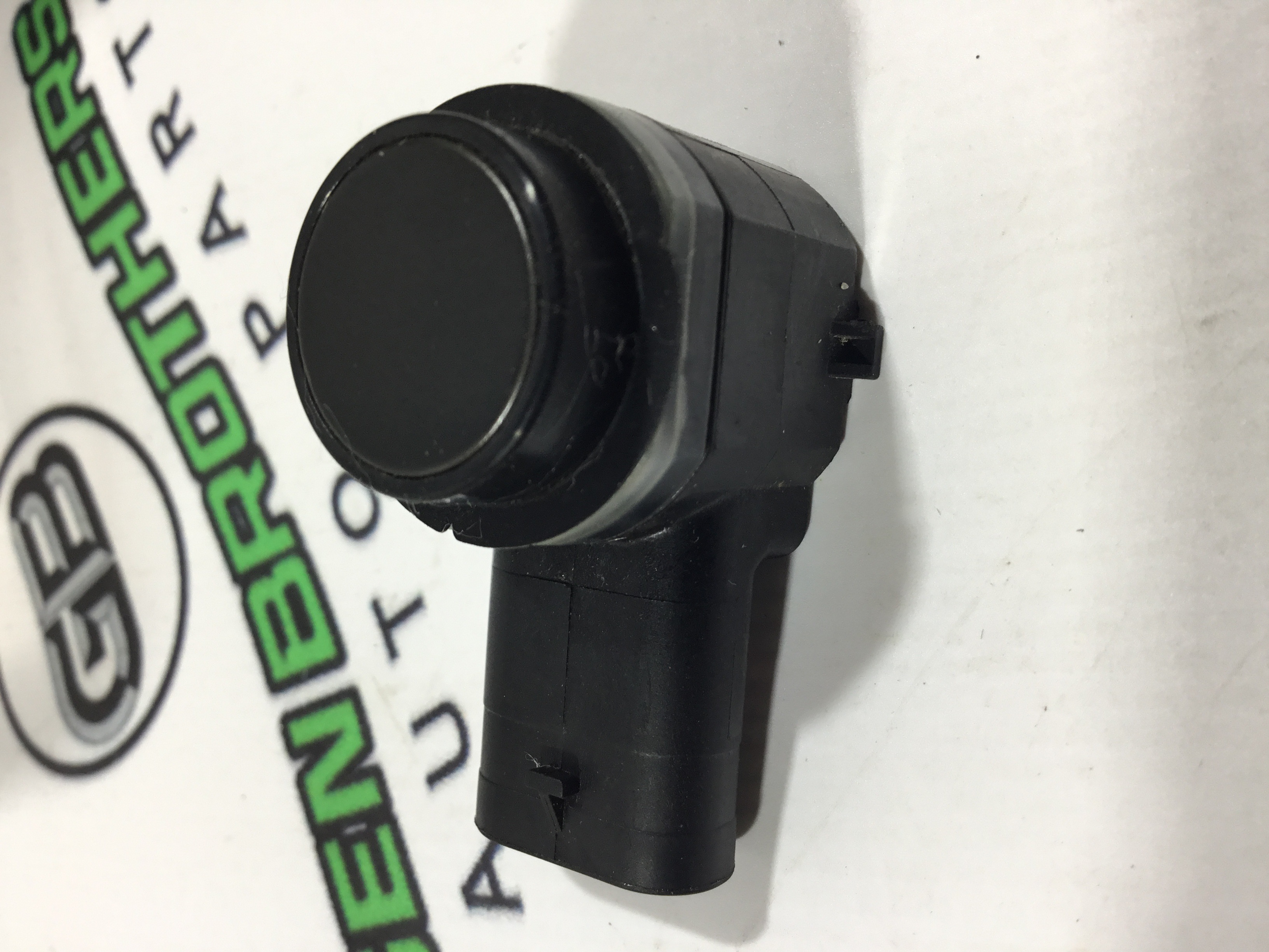 Парктронік, кріплення, корпус