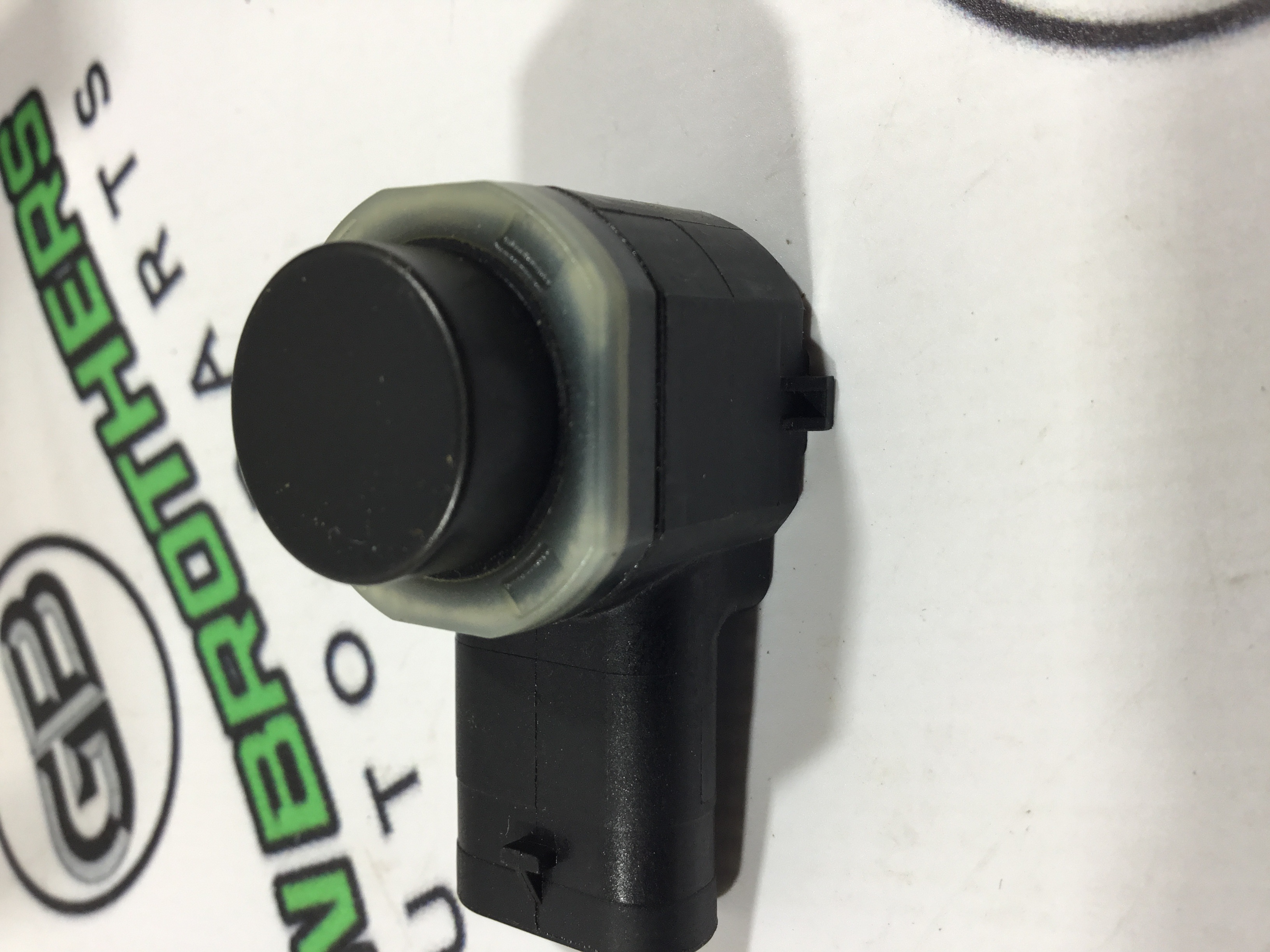 Парктронік, кріплення, корпус