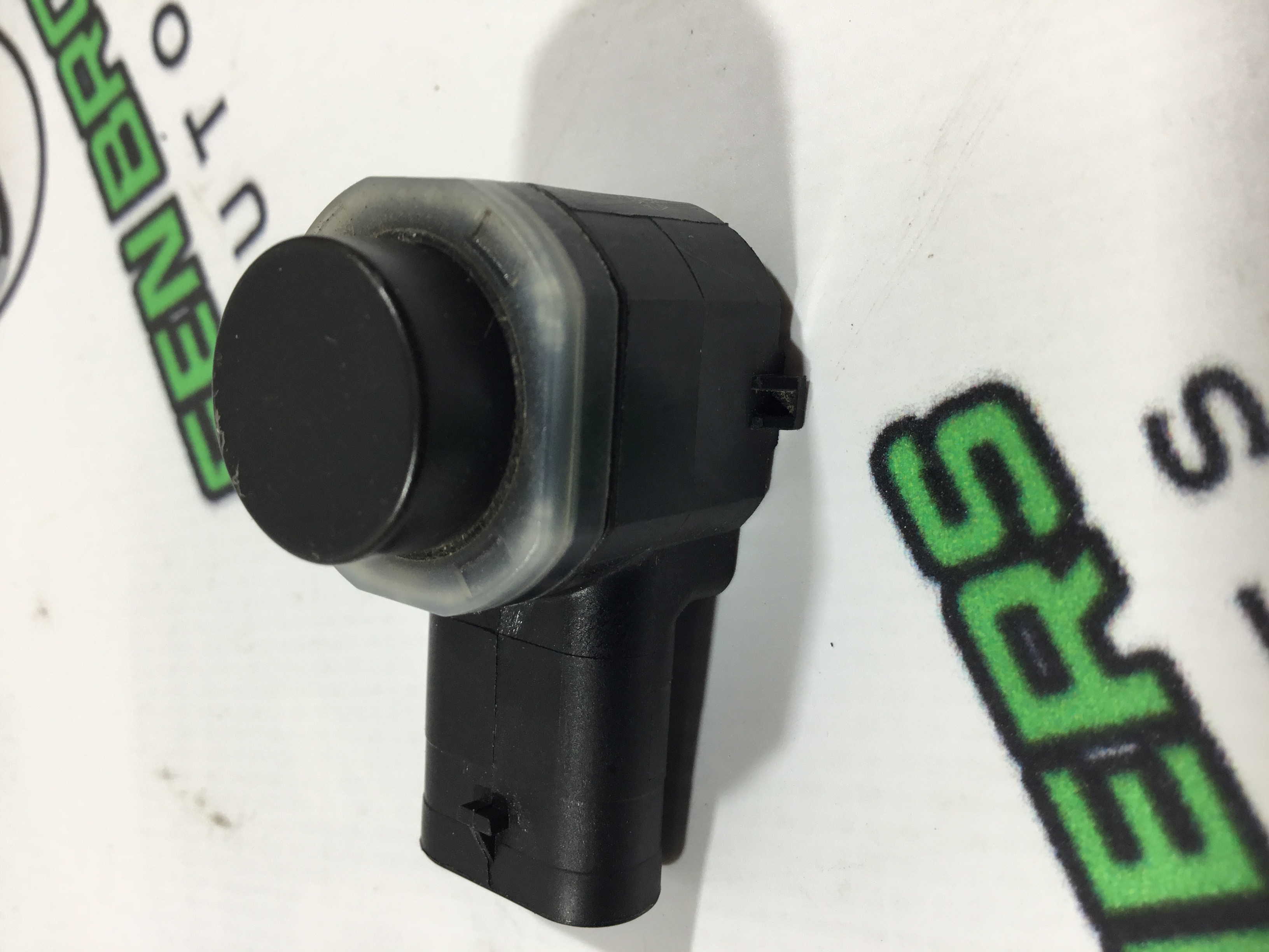 Парктронік, кріплення, корпус