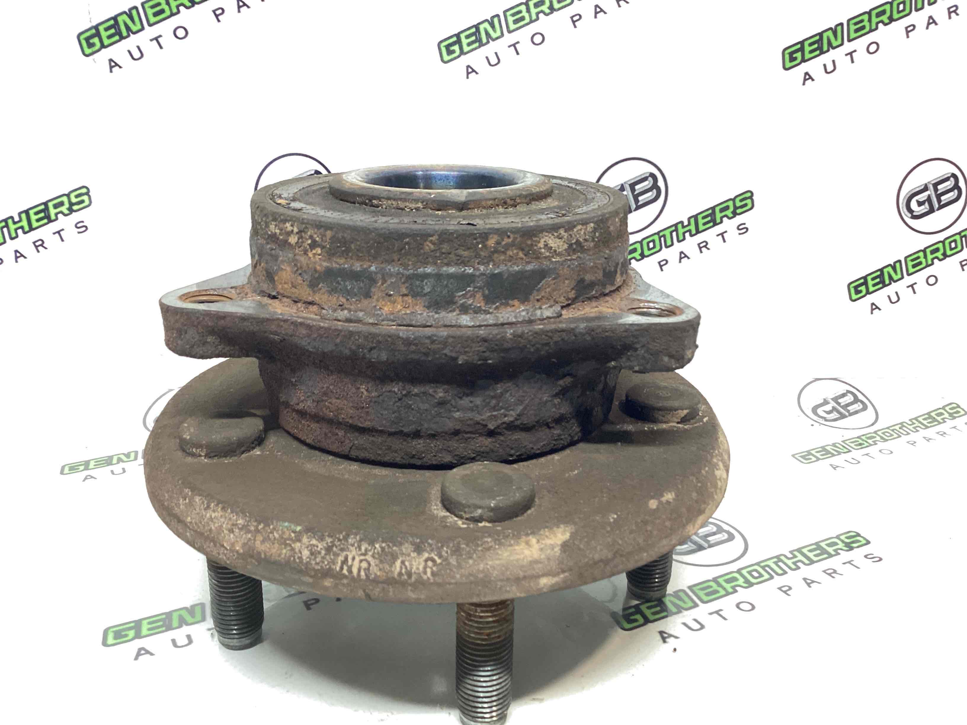 Ступиця передня