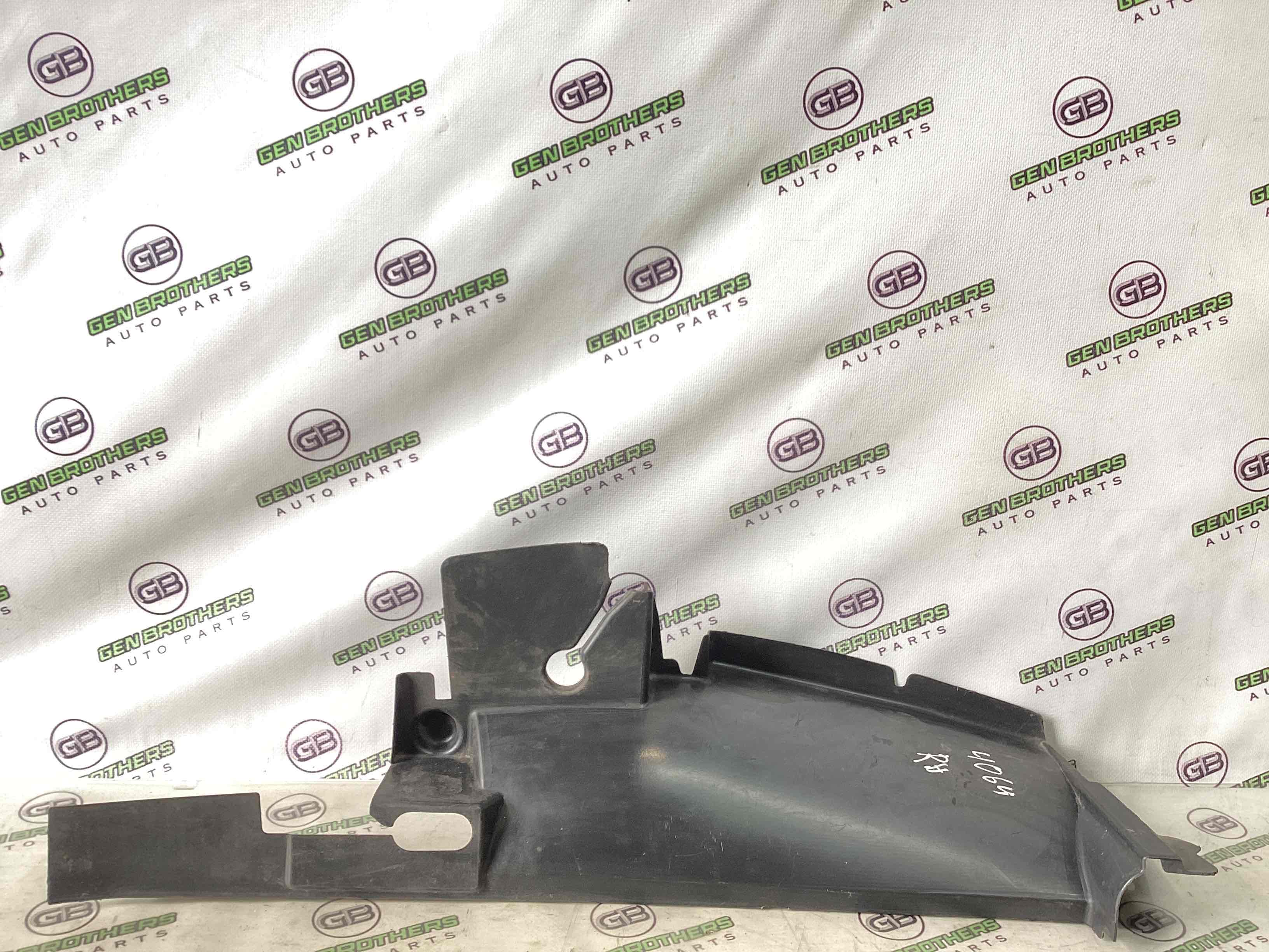 Дефлектор обдува радіатора