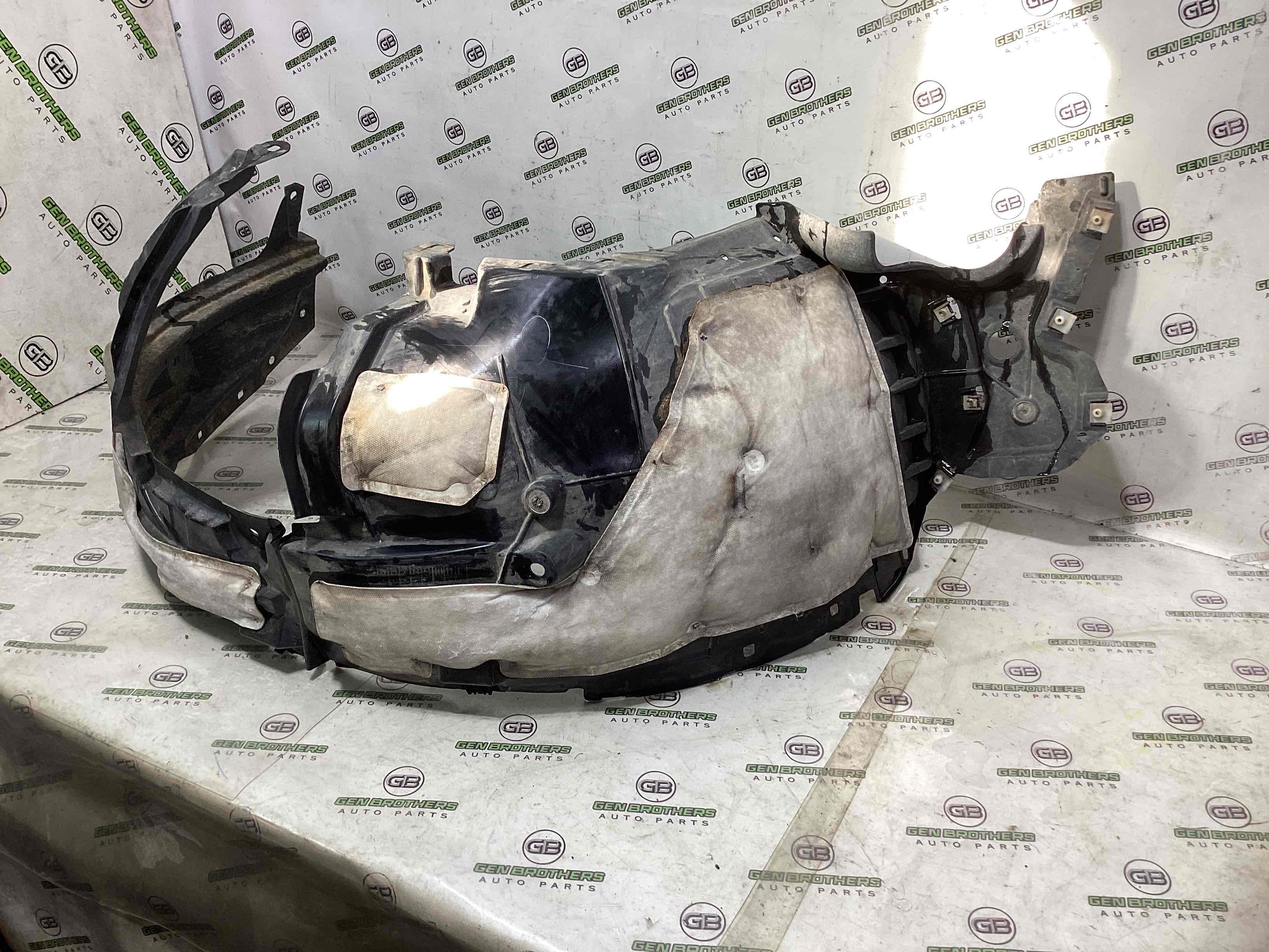 Захист арок передній правий (підкрилок)