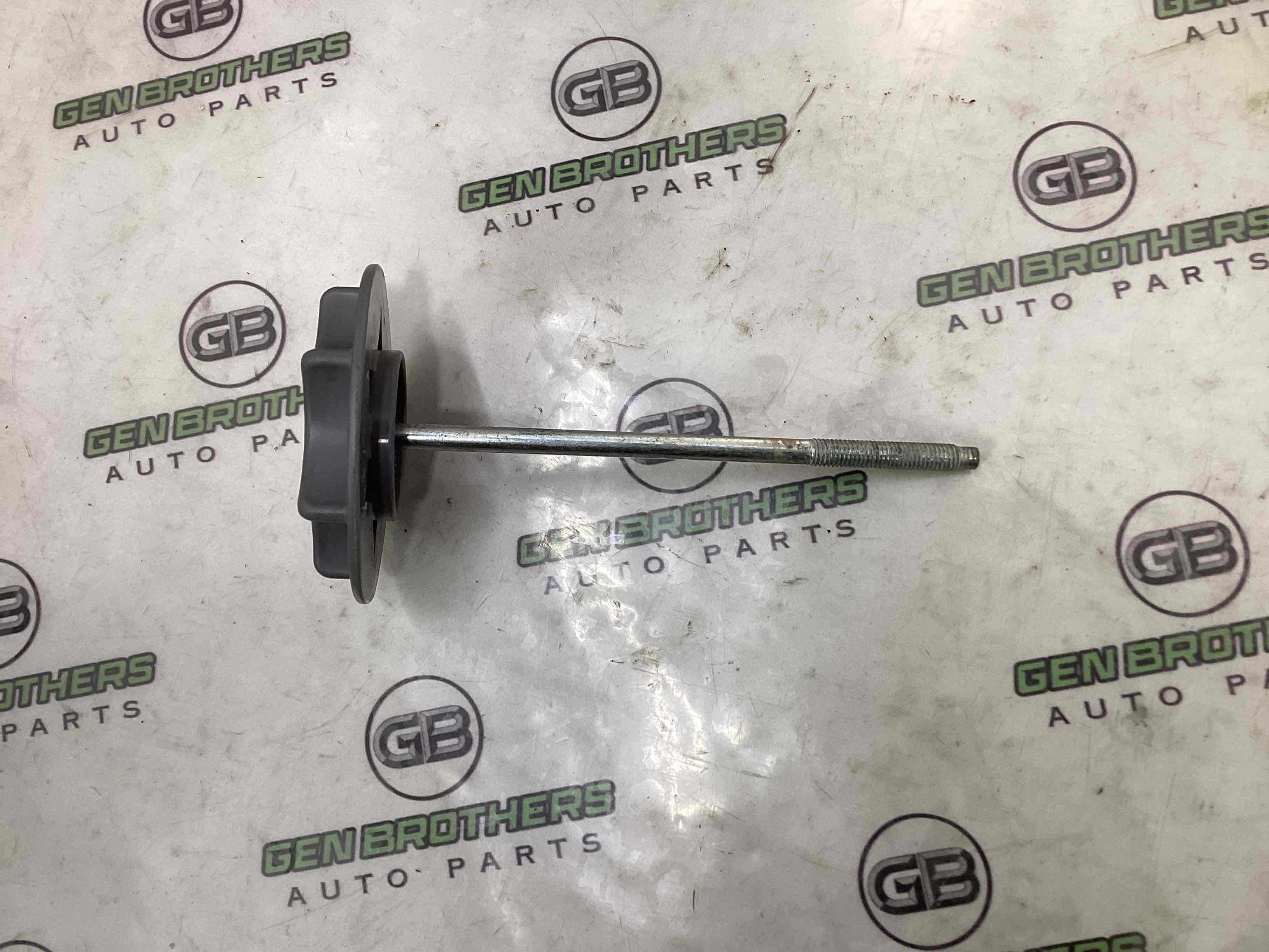 Колесо запасне, тримач, кронштейн, обшивка