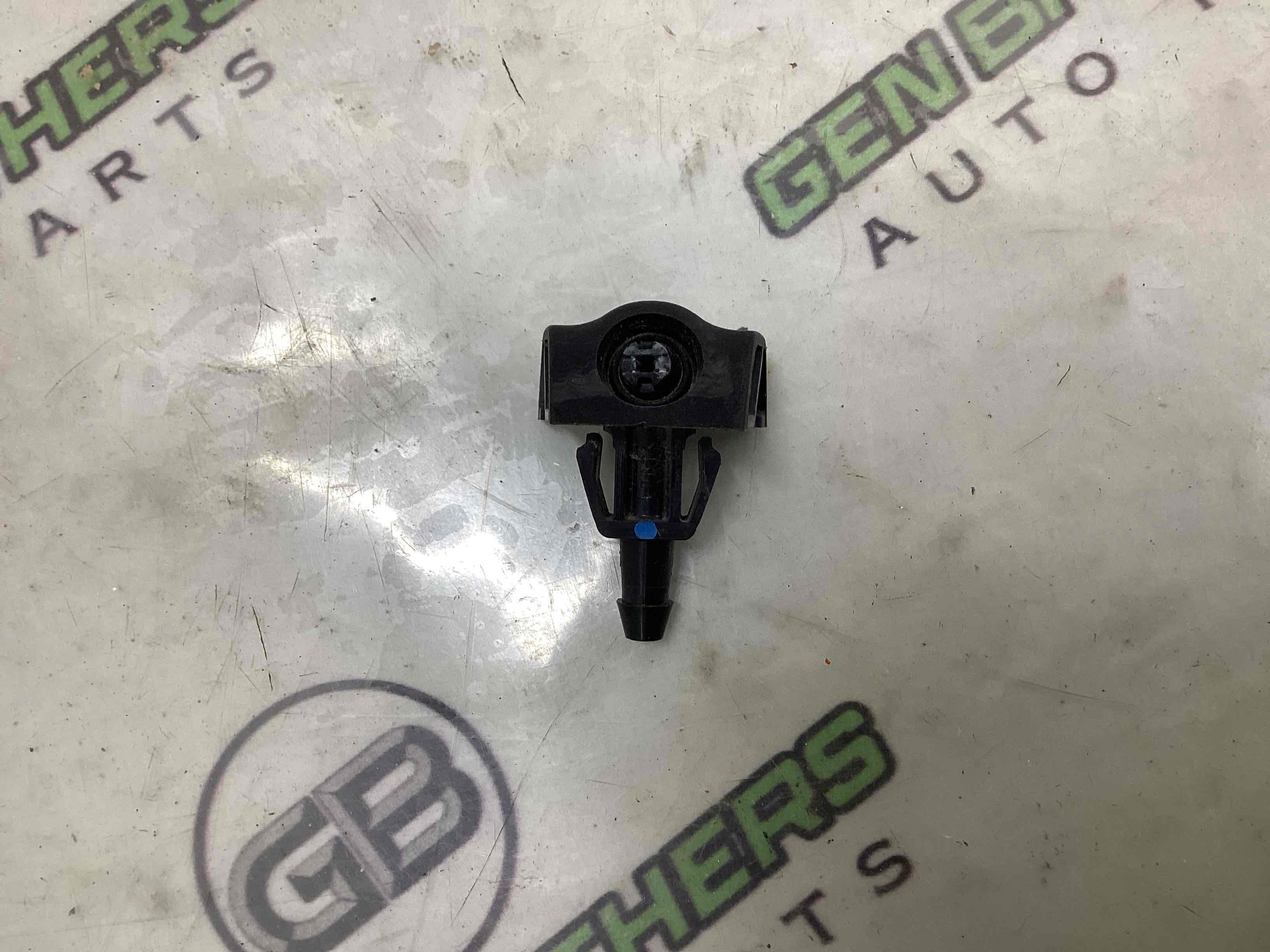 Форсунка омивача, насос омивача, шланг омивача